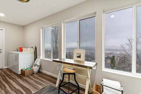 Tiny photo for 41 ACORN DR, North Salt Lake, UT 84054 (MLS # 2139291)