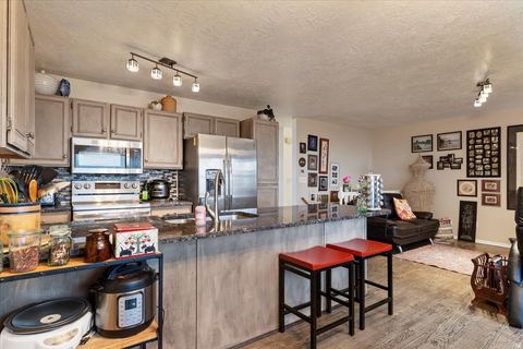 Tiny photo for 41 ACORN DR, North Salt Lake, UT 84054 (MLS # 2139291)