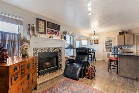 Tiny photo for 41 ACORN DR, North Salt Lake, UT 84054 (MLS # 2139291)