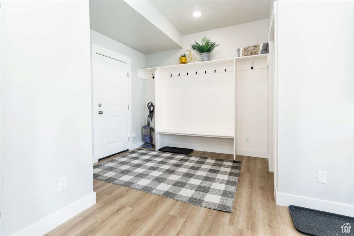 LOCHWOOD - Residential