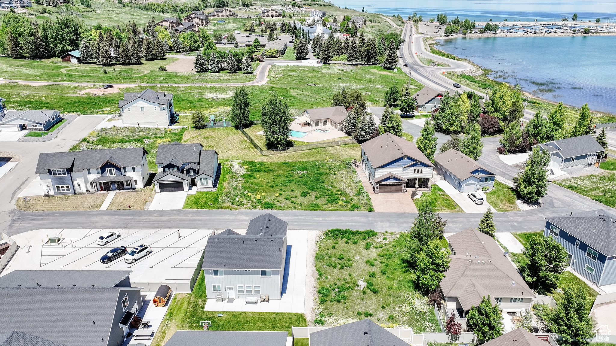 LOCHWOOD - Residential