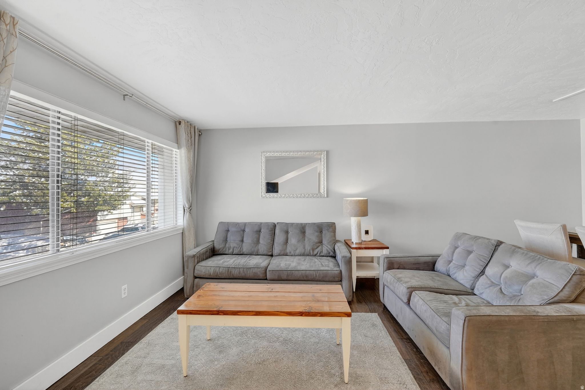 BOUNTIFUL TOWNHOUSE - Residential