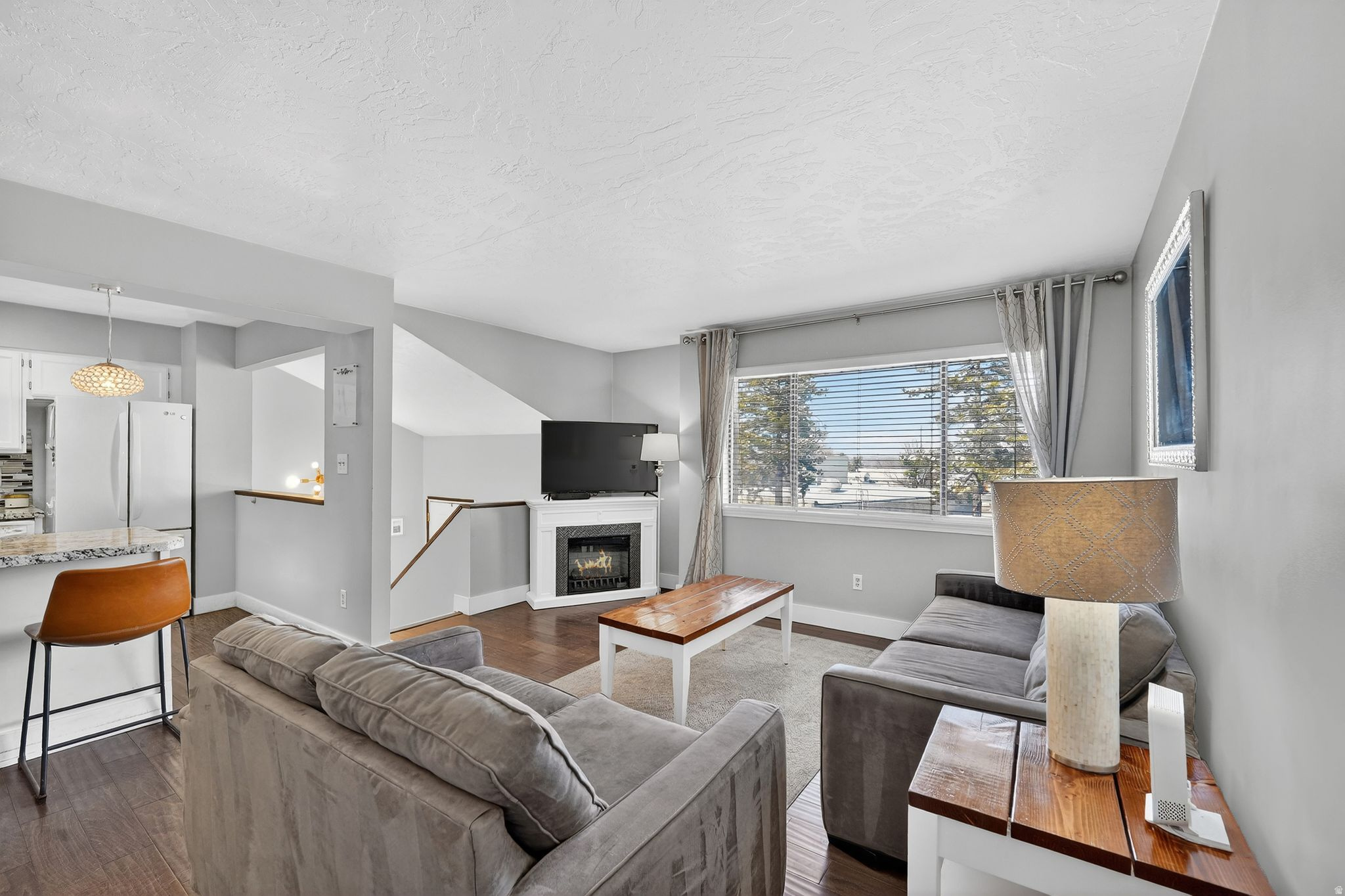 BOUNTIFUL TOWNHOUSE - Residential