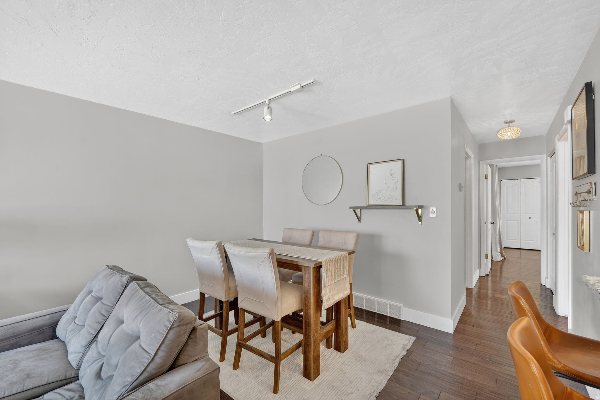 BOUNTIFUL TOWNHOUSE - Residential