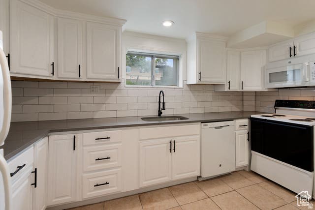 Completely updated legal duplex. Upstairs unit $1795; downstairs unit $1295. NO SIGN, NO LOCK BOX, NO SHOWINGS, DO NOT DISTURB TENANTS, OFFERS SUBJECT TO INSPECTION.