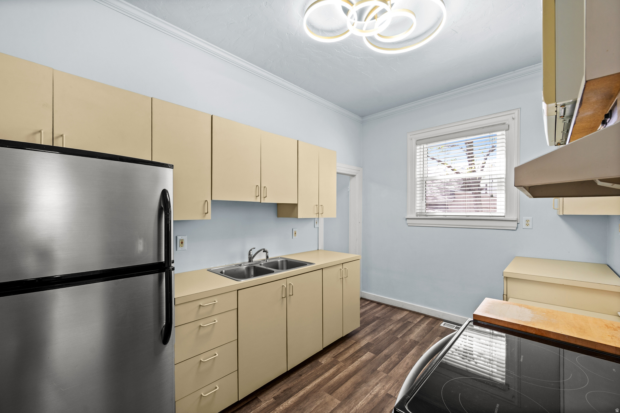 TAYLORS SUB - Residential