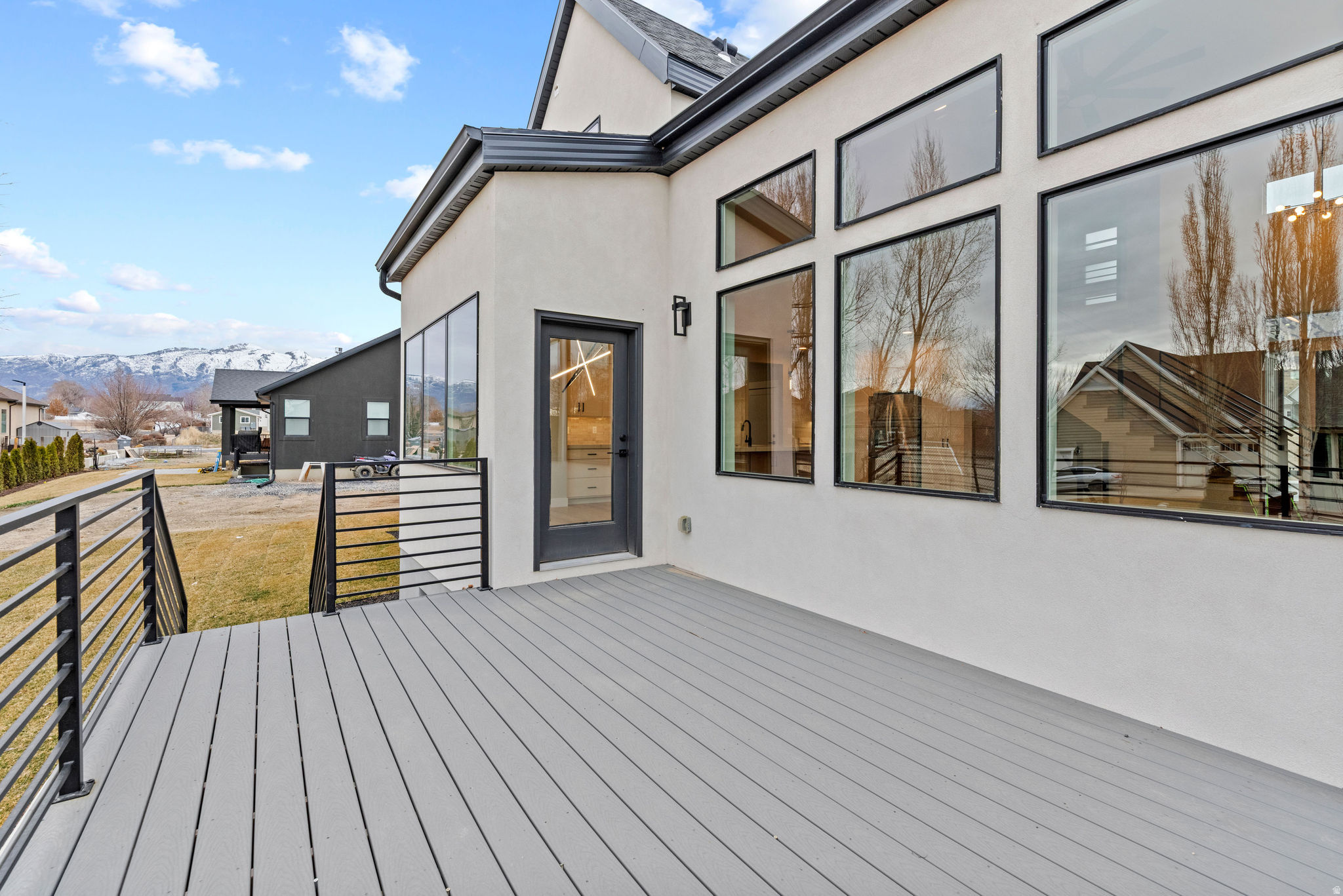 MAKIN DREAMS - Residential