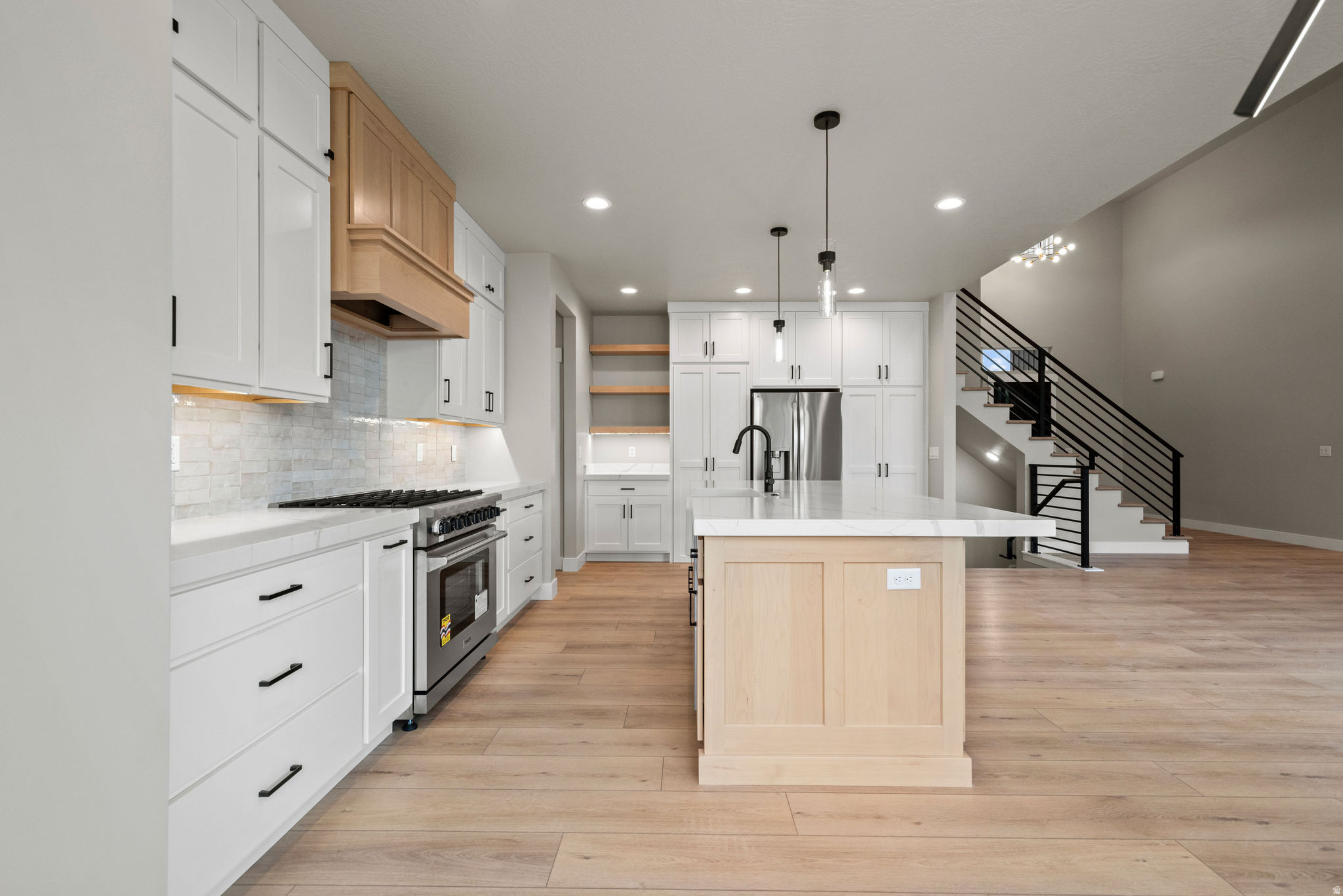 MAKIN DREAMS - Residential