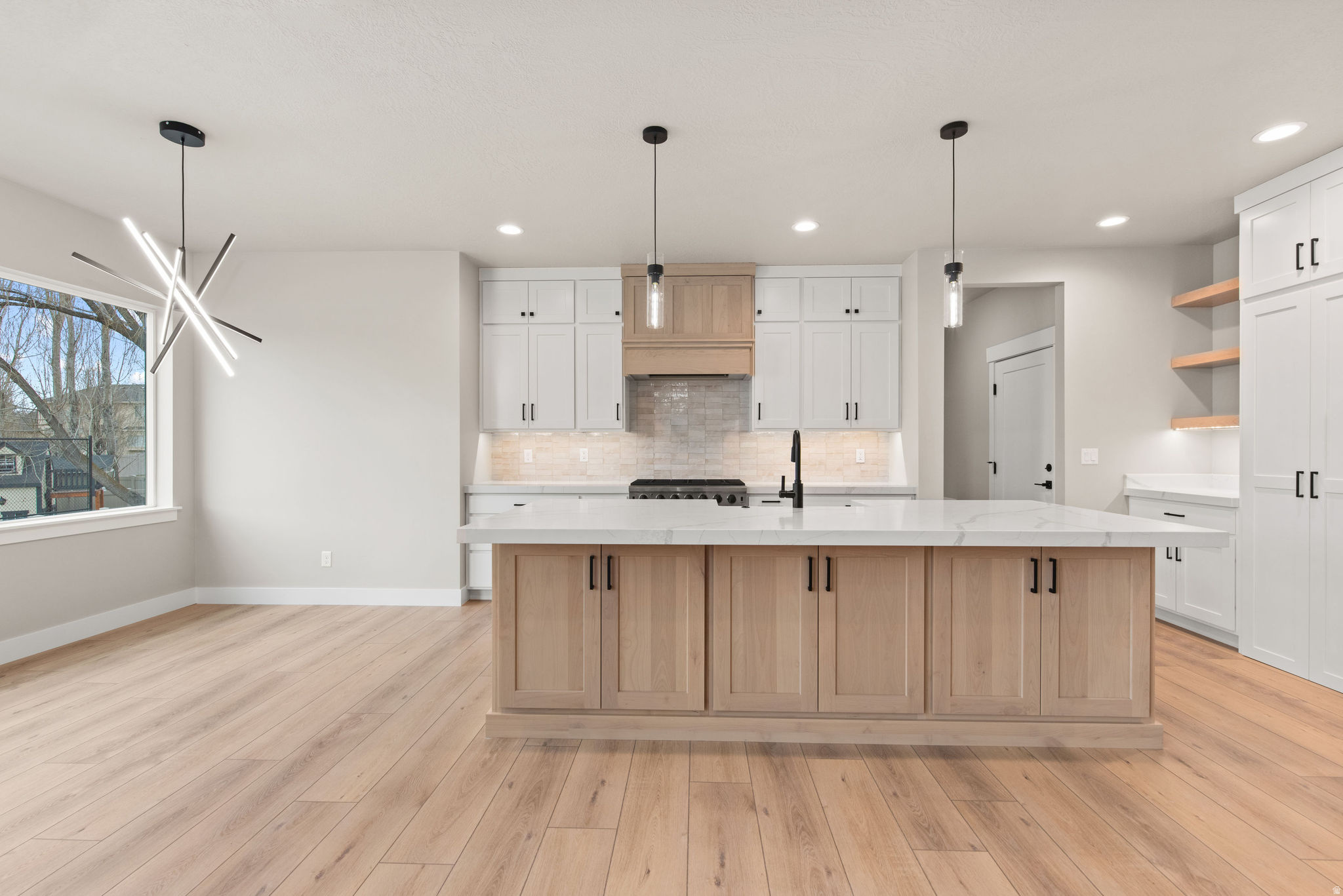 MAKIN DREAMS - Residential