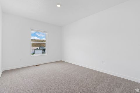 Tiny photo for 7299 BALD EAGLE WAY N, Eagle Mountain, UT 84005 (MLS # 2105432)