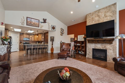 Tiny photo for 2196 E VALLEY VIEW CT N, Layton, UT 84040 (MLS # 2173017)