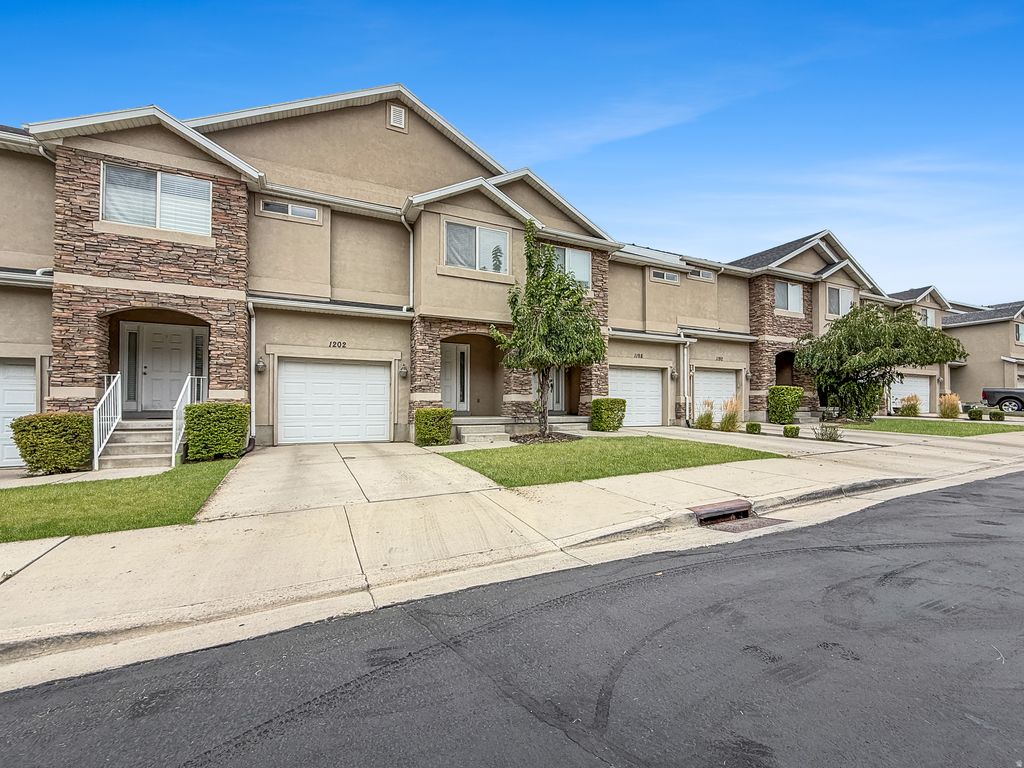 Photo of 1202 S 1410 E, Provo, UT 84606 (MLS # 2172833)