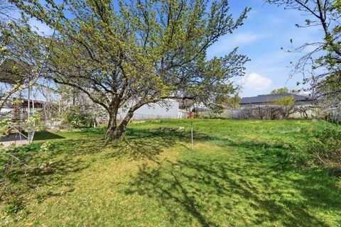 Tiny photo for 361 S 300 W, Lehi, UT 84043 (MLS # 2148835)