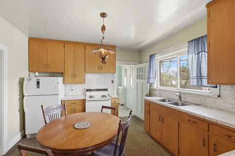 Tiny photo for 361 S 300 W, Lehi, UT 84043 (MLS # 2148835)