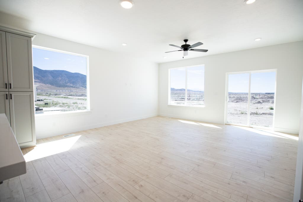 Photo of 1624 E RAINBOW BRIDGE DRIVE LOT DR #7053, Eagle Mountain, UT 84005 (MLS # 2180806)