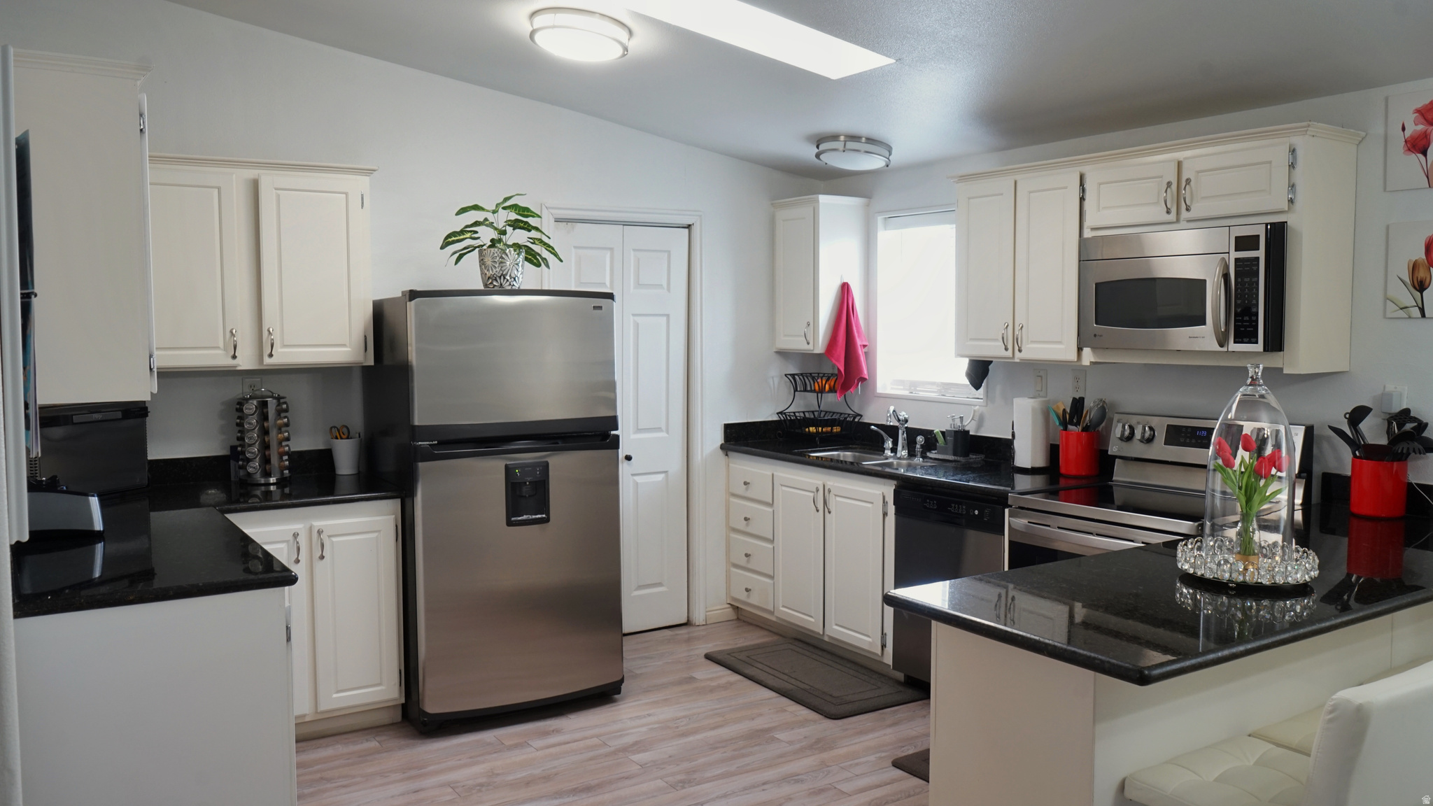 RIVERSIDE - Residential