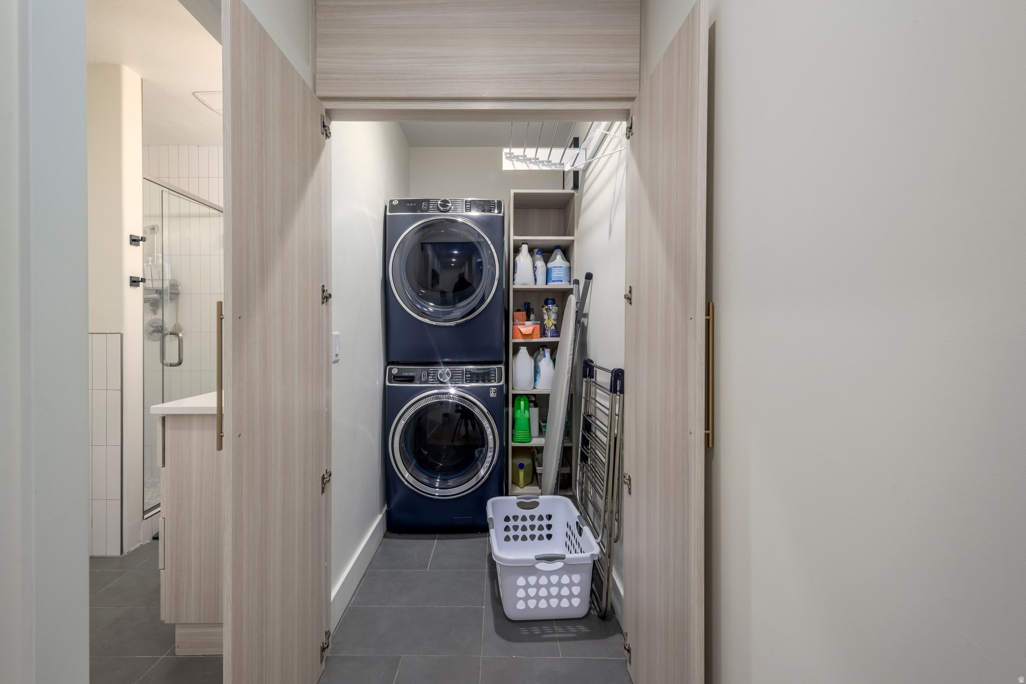 BELLEVUE - Residential