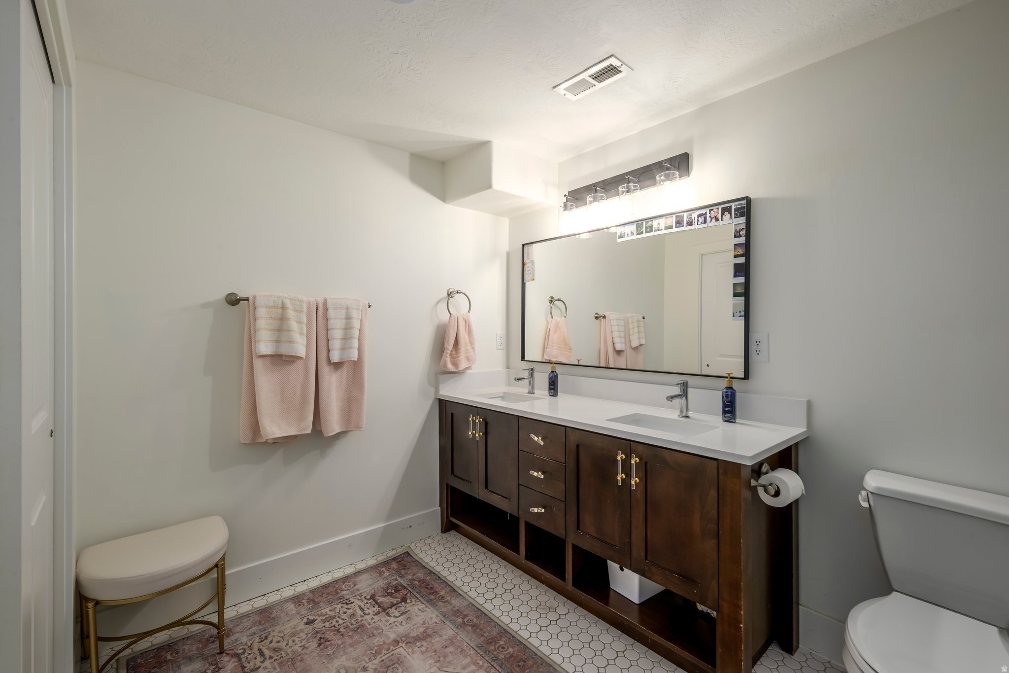 BELLEVUE - Residential