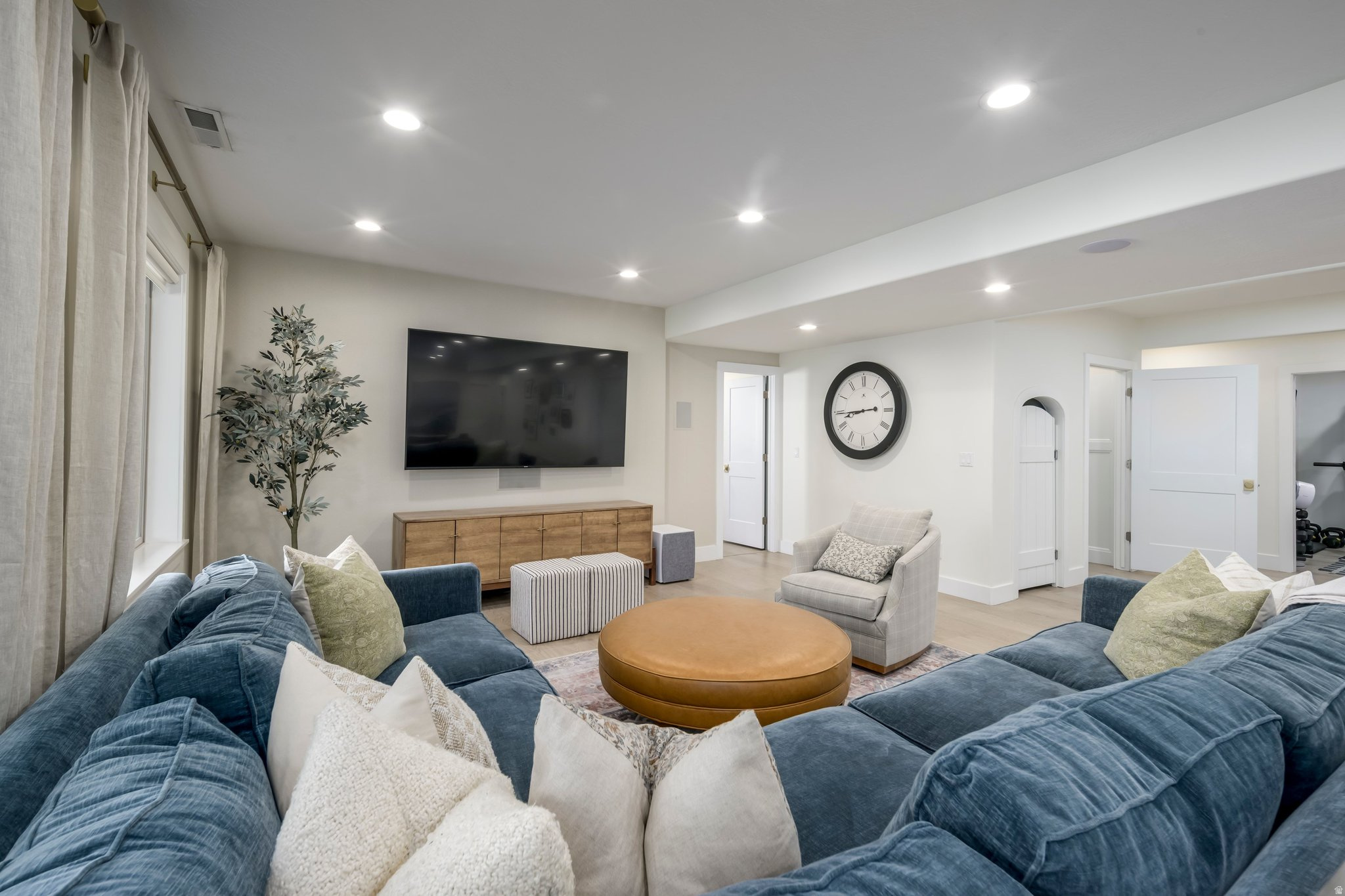 BELLEVUE - Residential