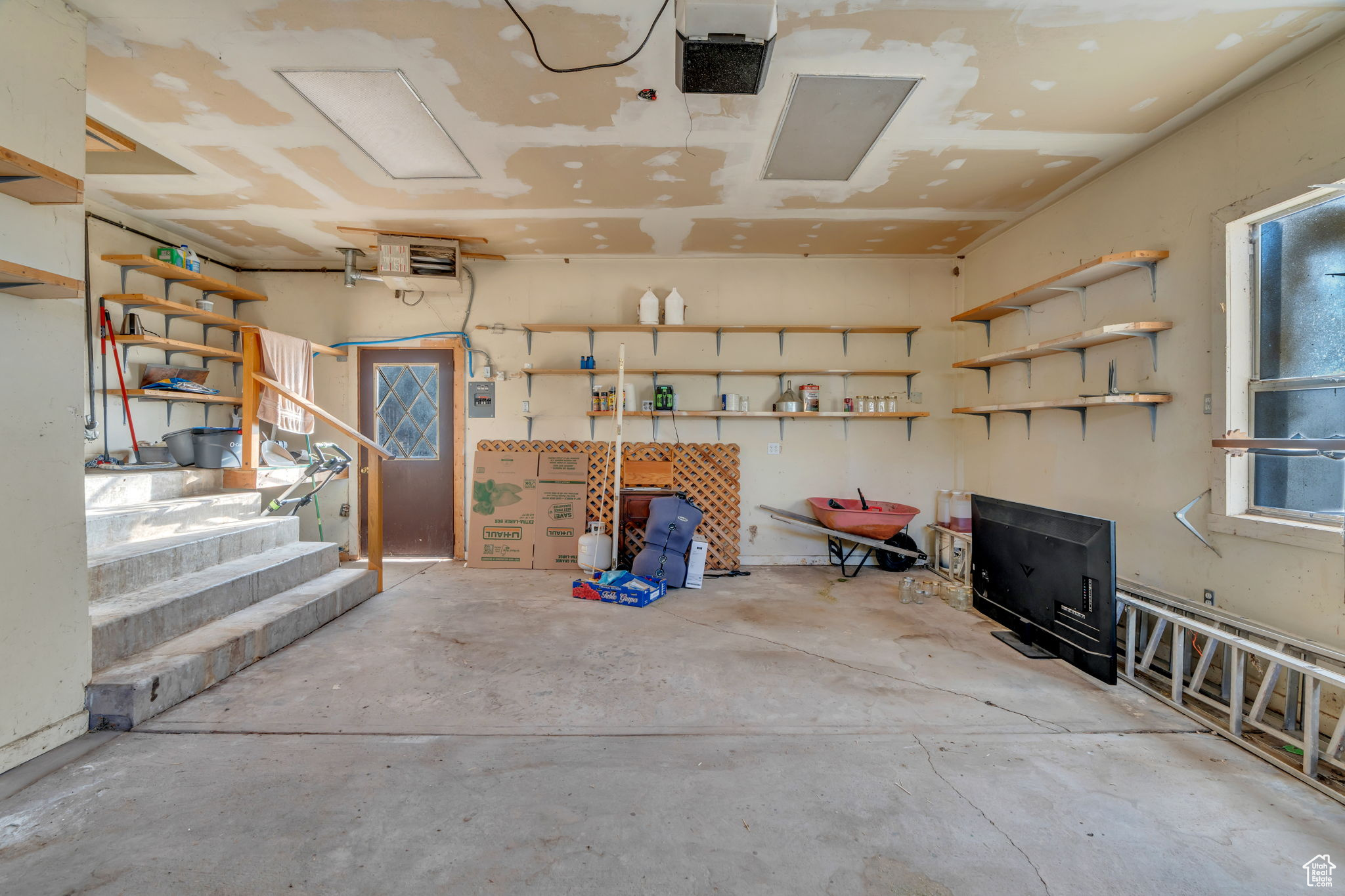 YOUNG PROPERTY - Residential