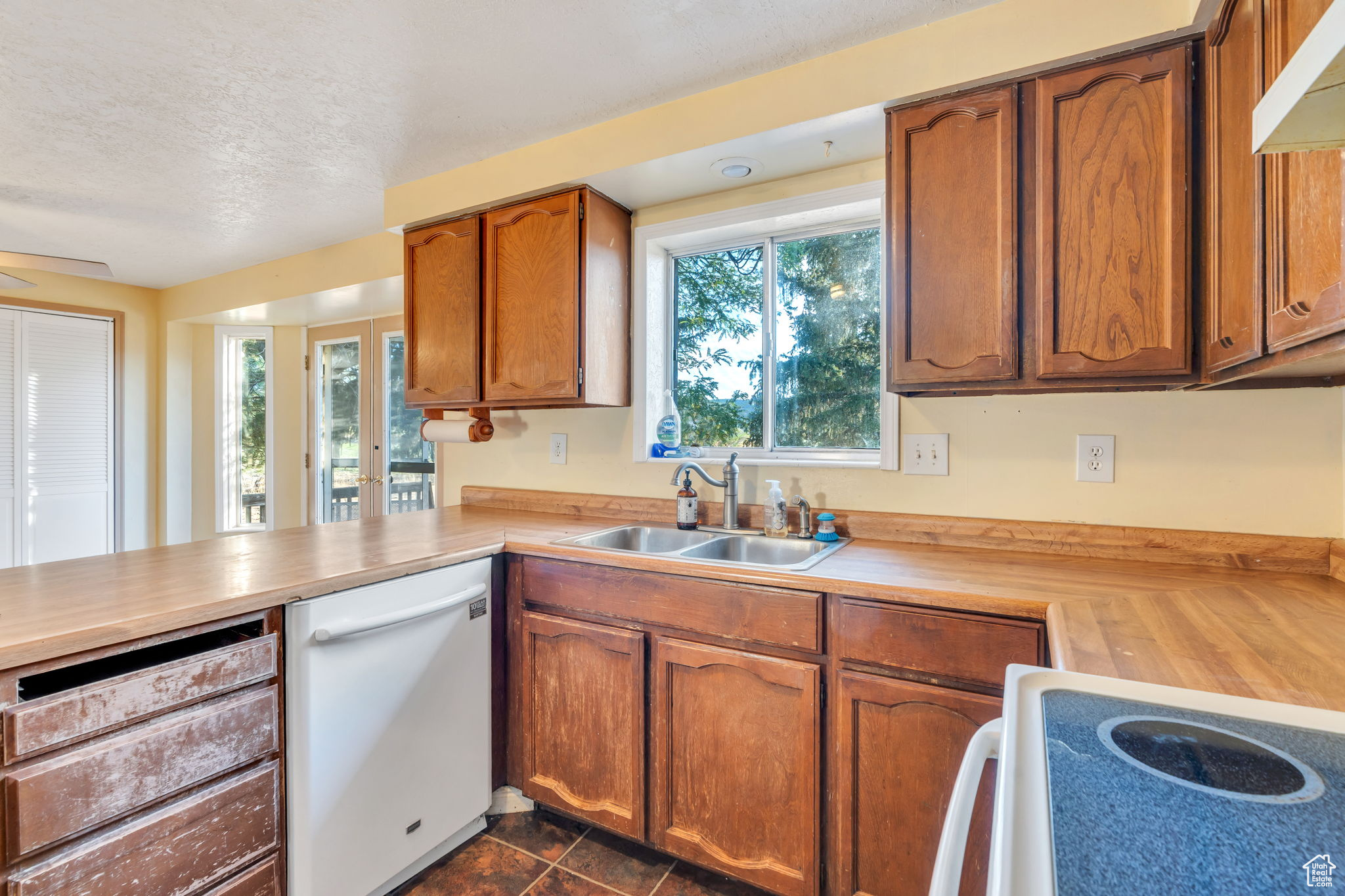 YOUNG PROPERTY - Residential