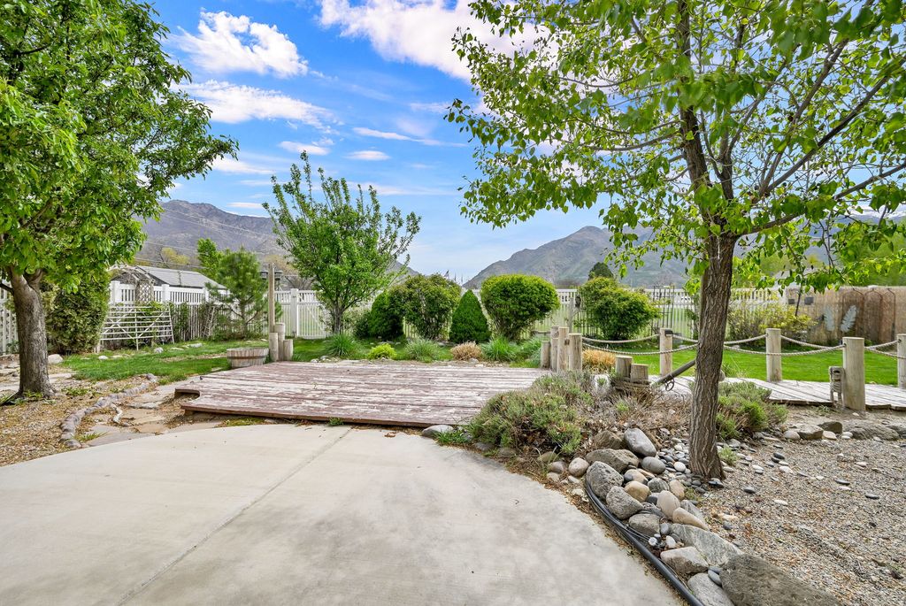 Photo of 7422 S SHAY LN, South Weber, UT 84405 (MLS # 2153081)