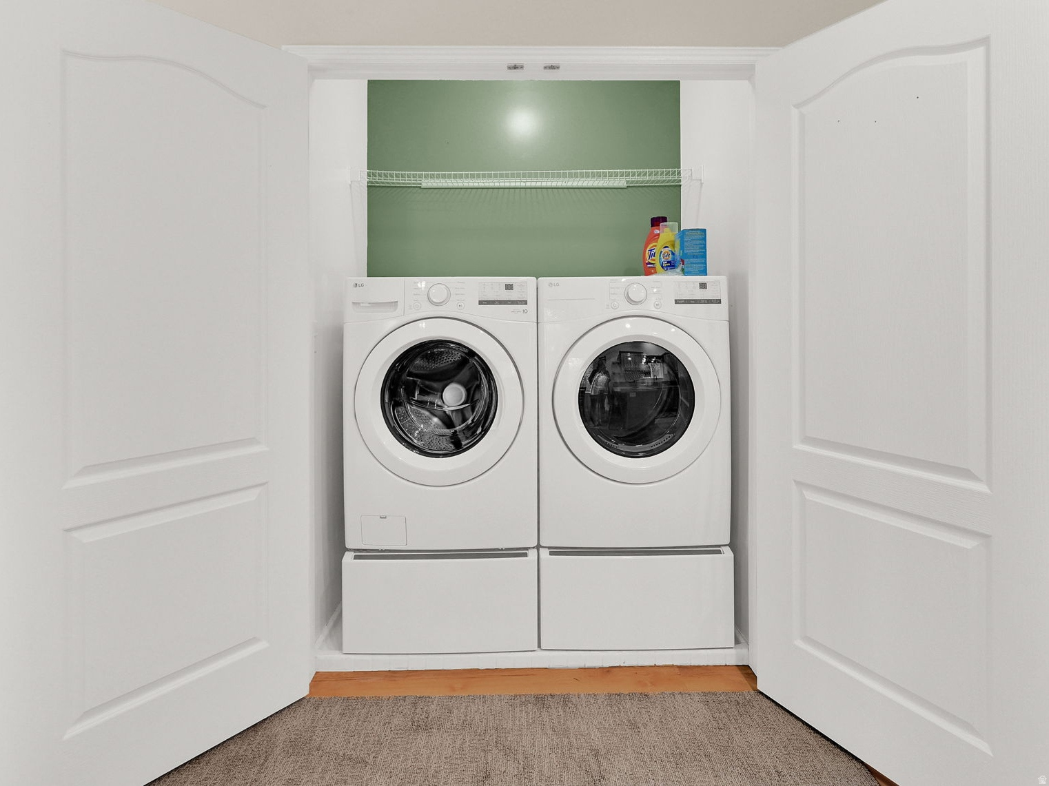 ERICKSON MEADOWS - Residential