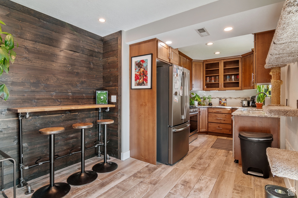 BRIARWOOD SPRINGS CO - Residential