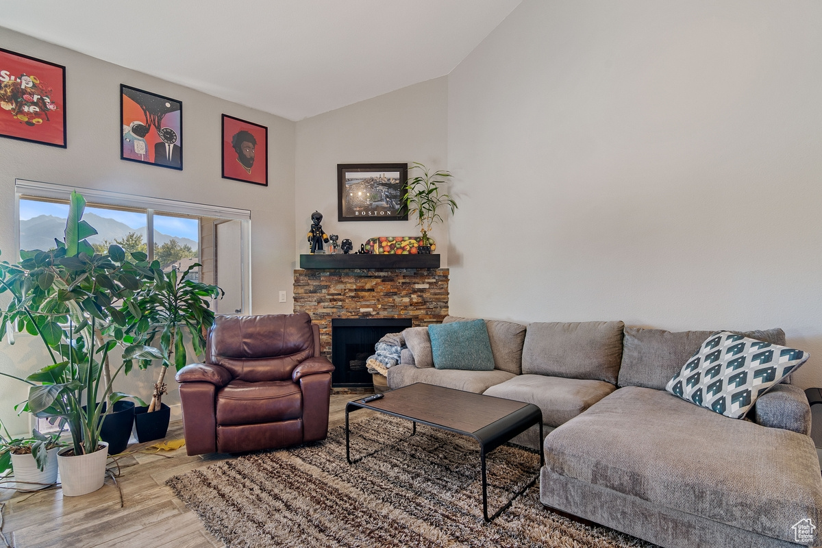 BRIARWOOD SPRINGS CO - Residential