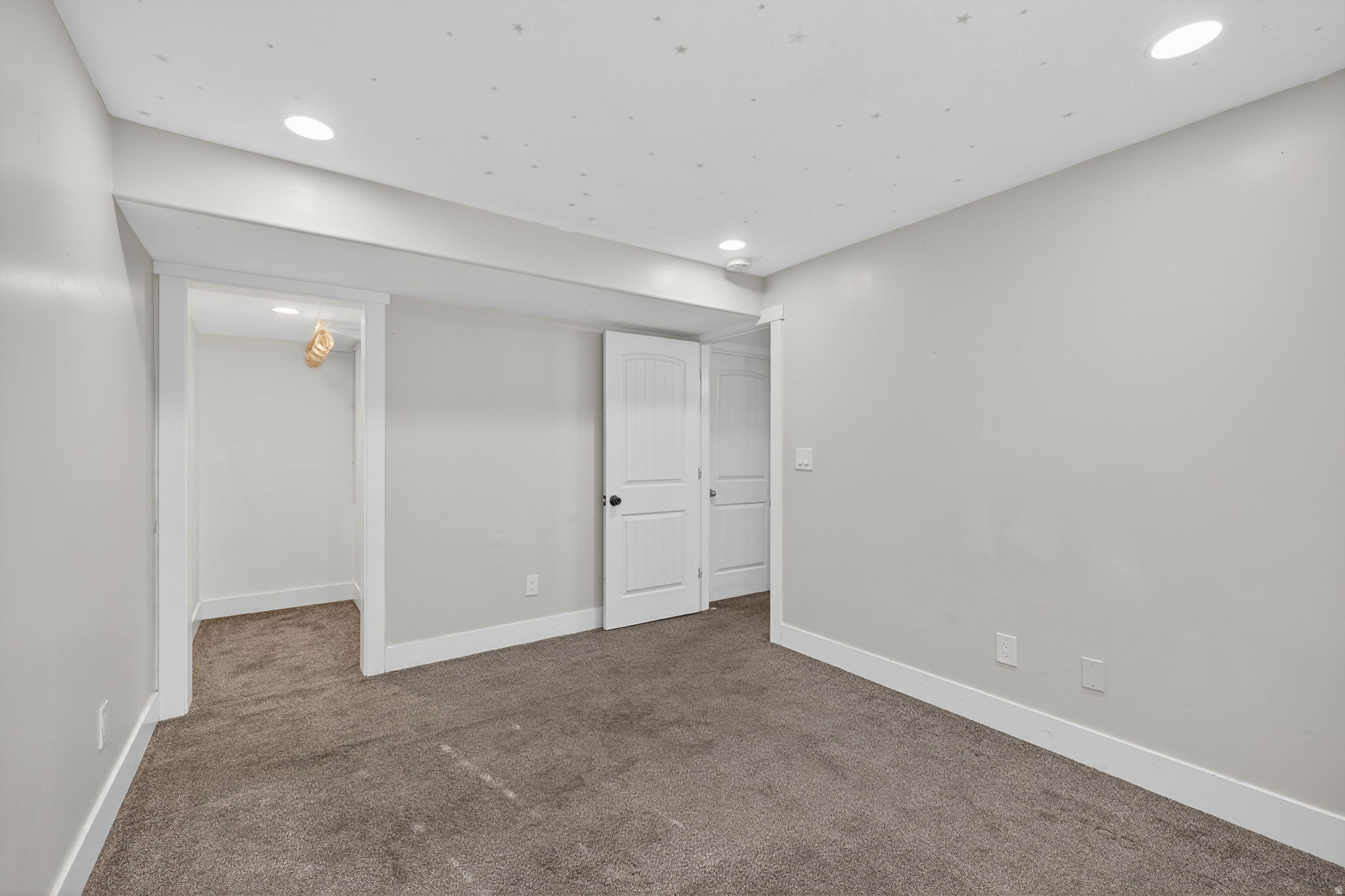 SYCAMORES AT JORDAN HILLS - Residential