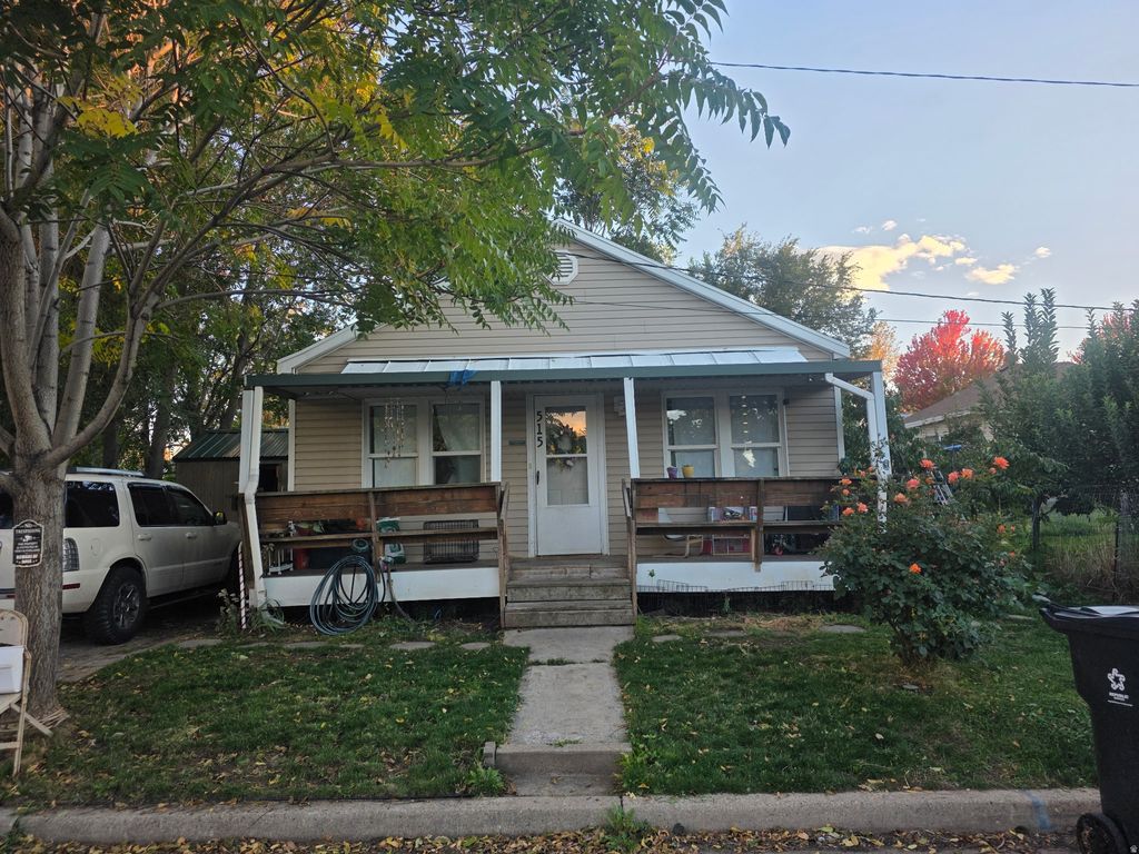 Photo of 515 37TH ST, South Ogden, UT 84403 (MLS # 2124906)