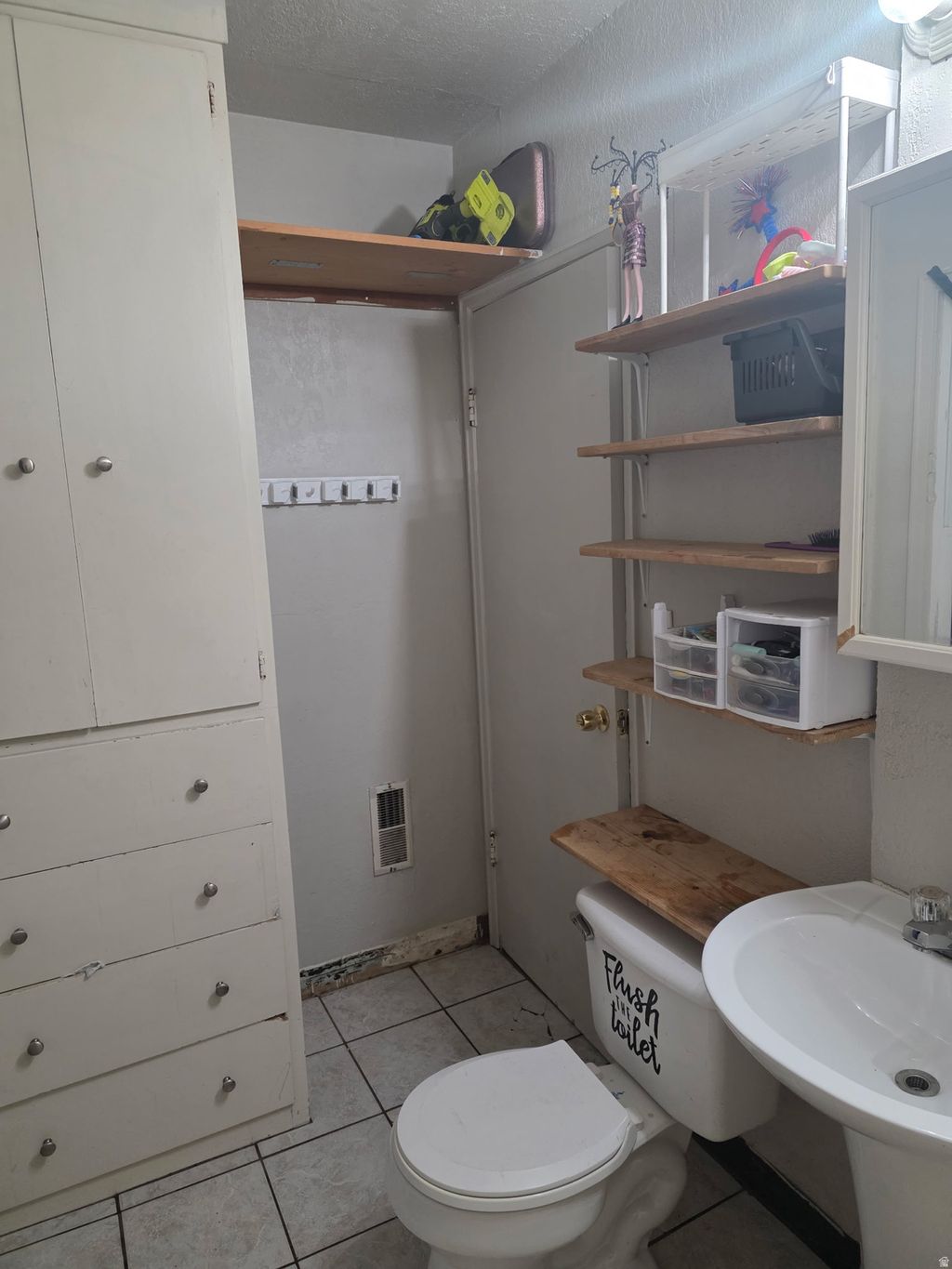 Photo of 515 37TH ST, South Ogden, UT 84403 (MLS # 2124906)