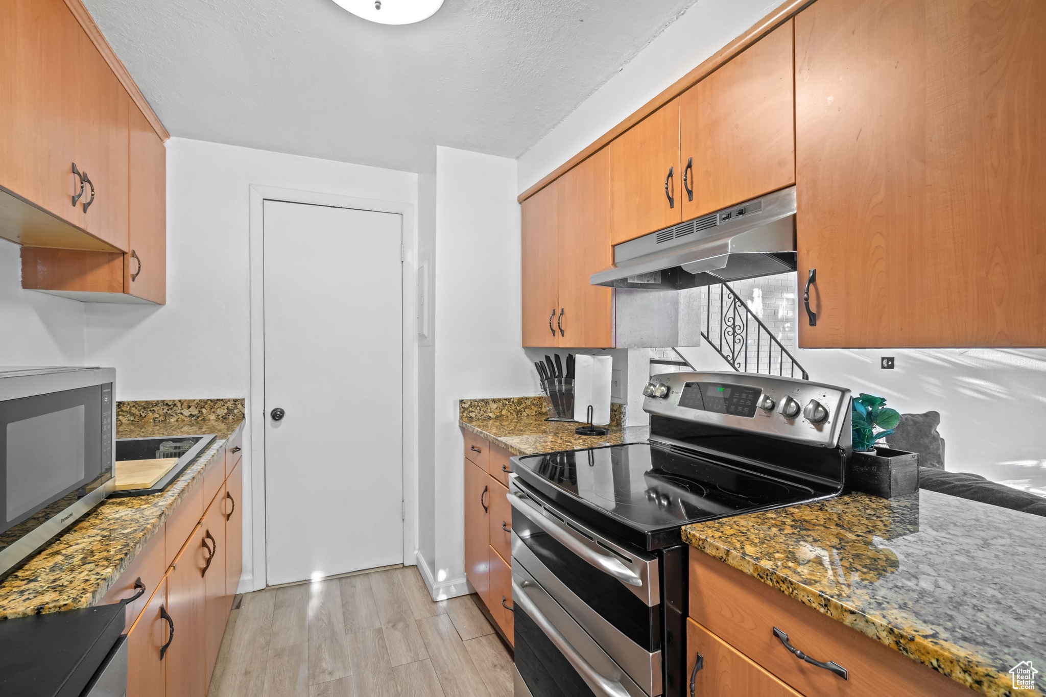 MEADOWBROOK - Residential