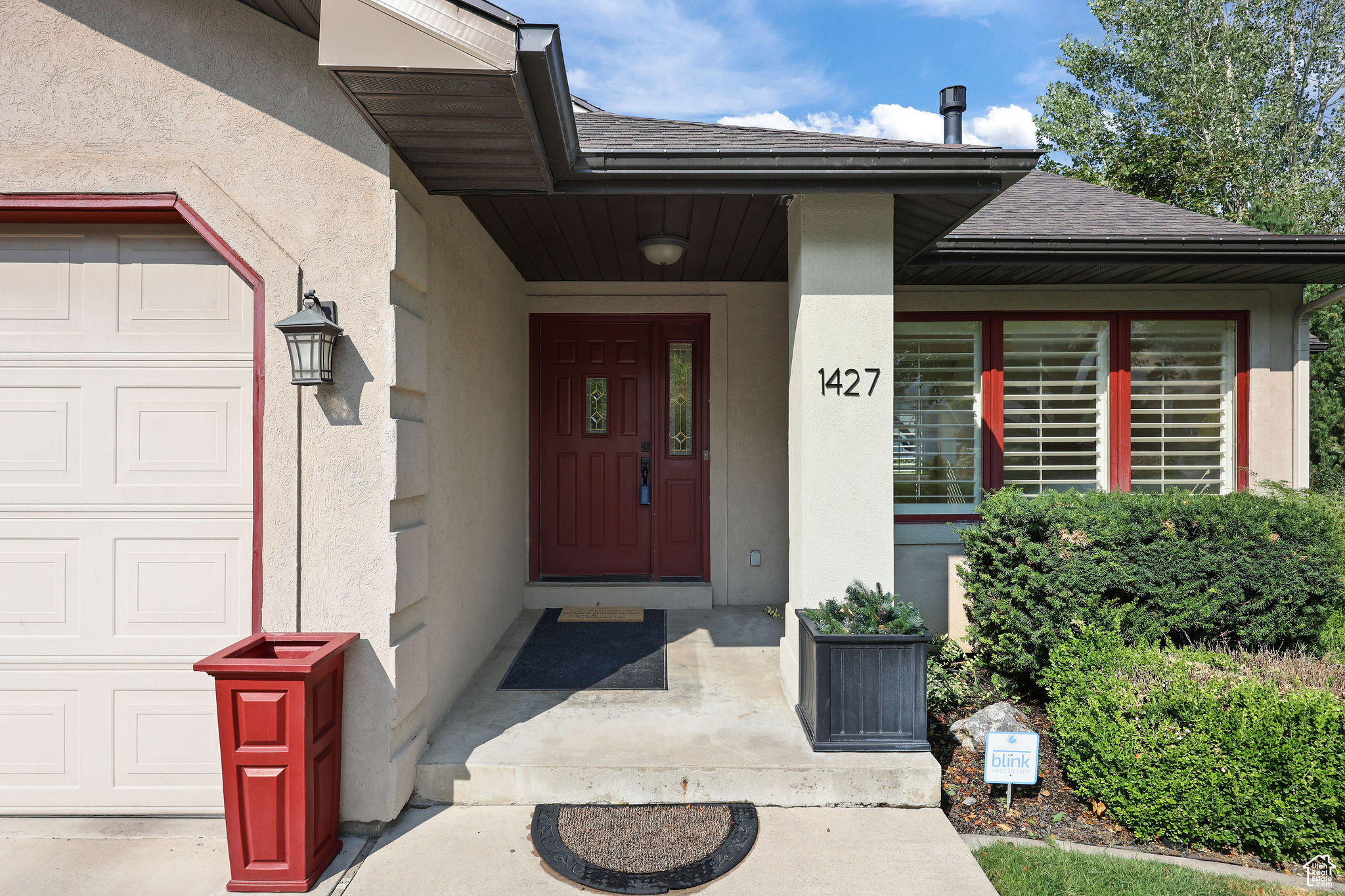 1427 E 2060 N
