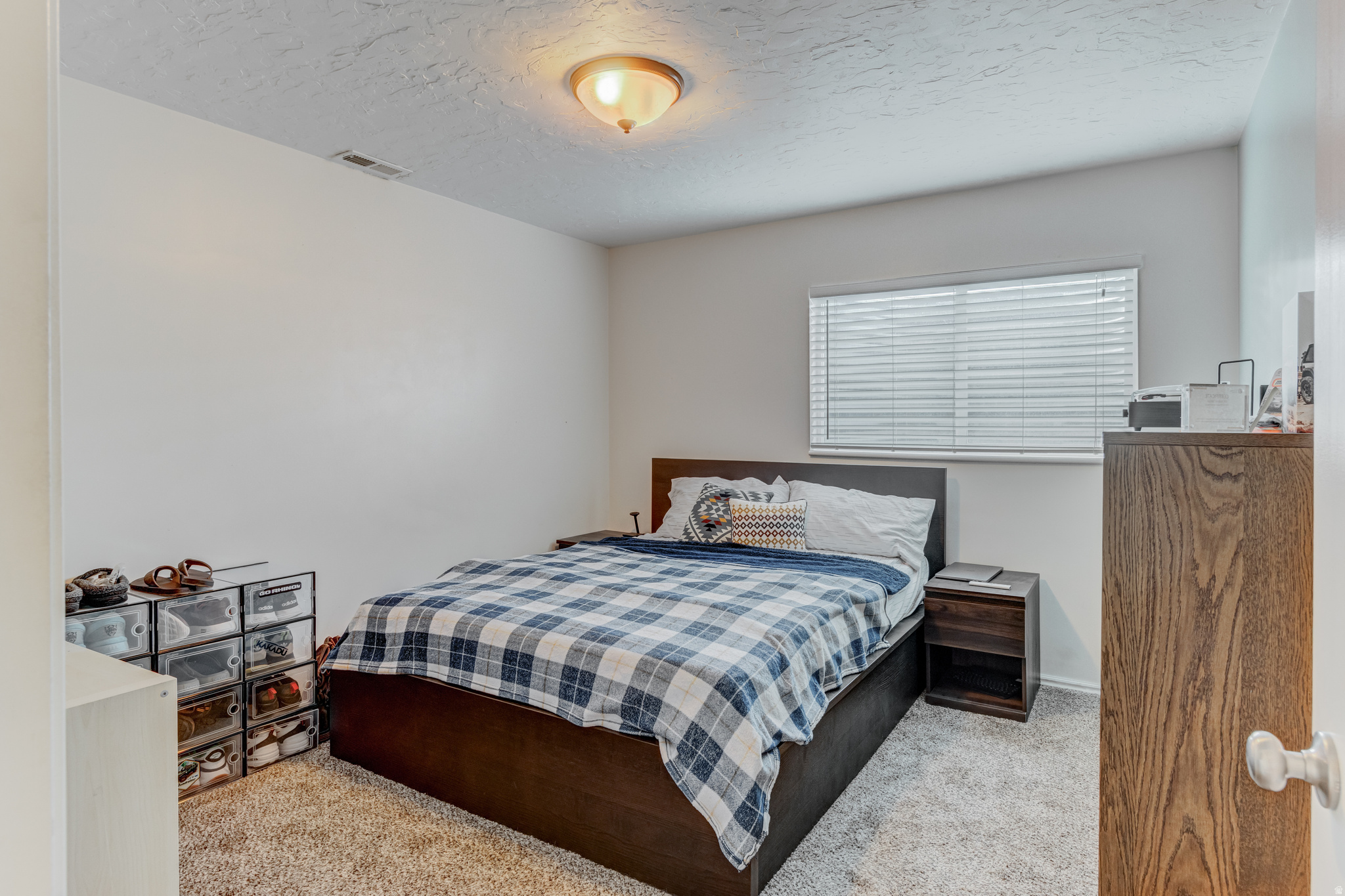 FOOTHILLS - Residential
