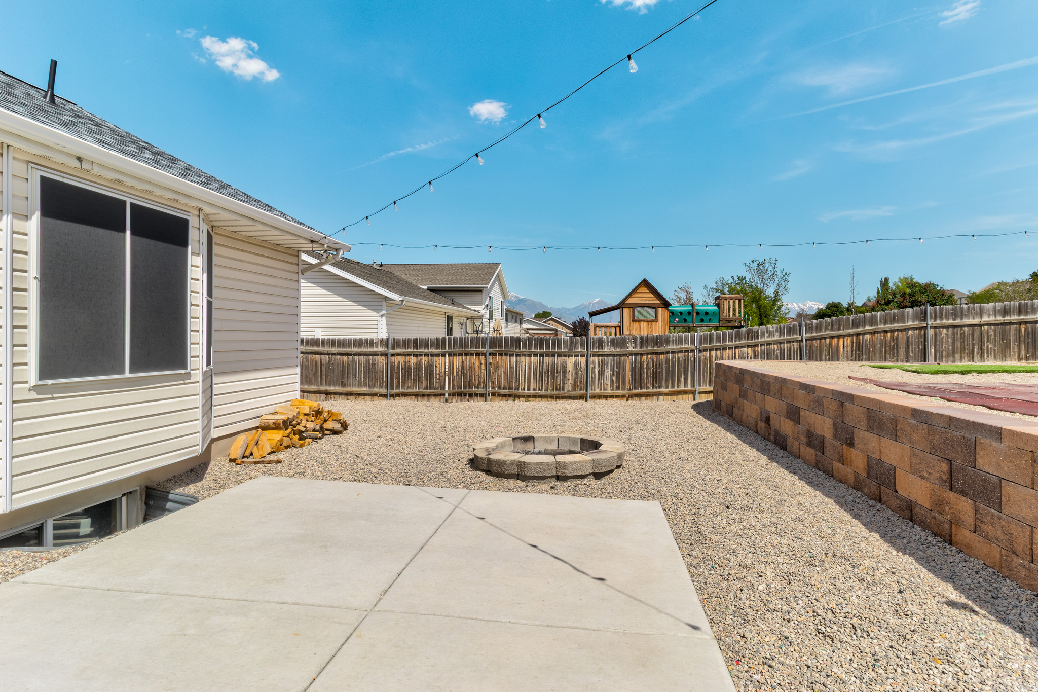 FOOTHILLS - Residential