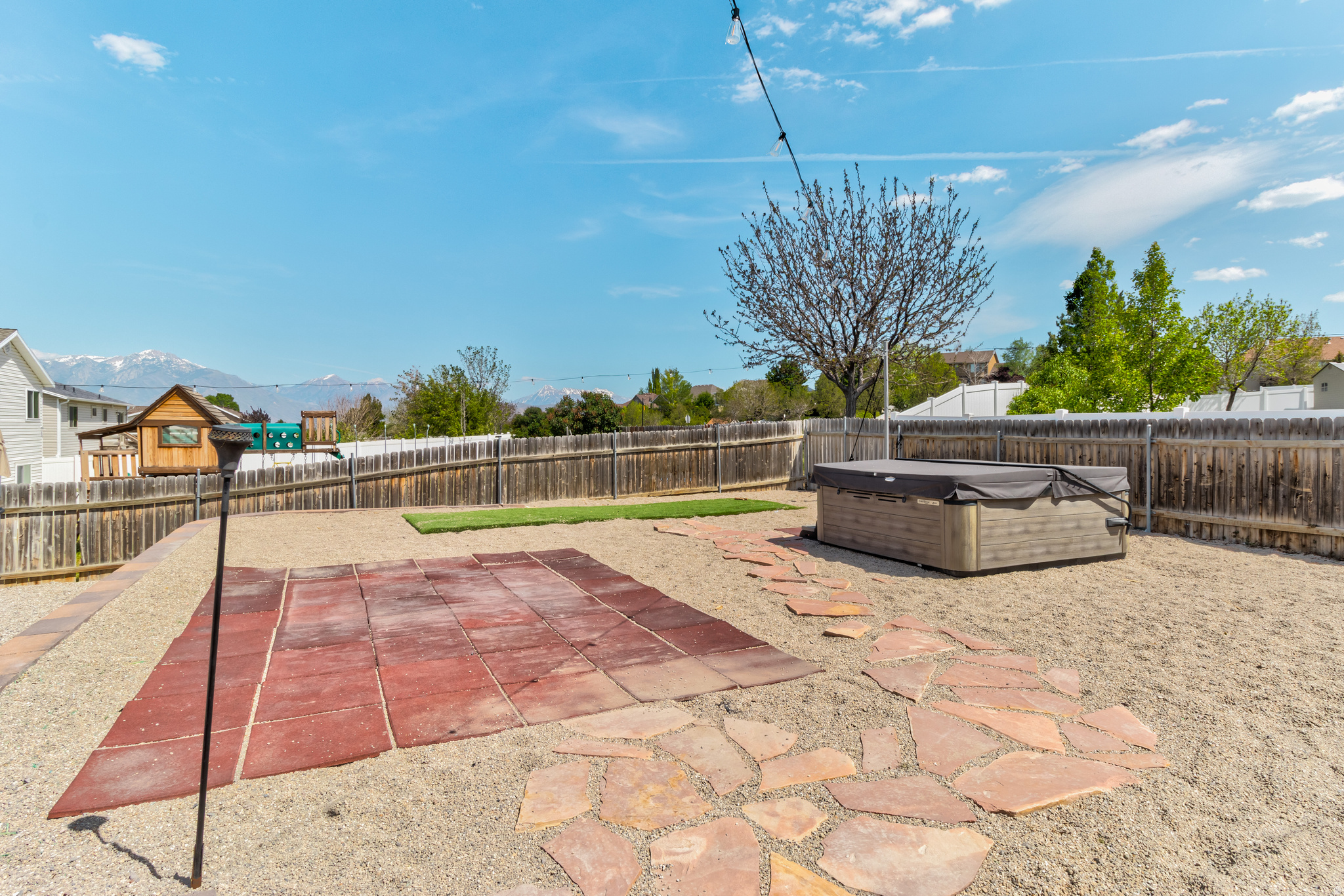 FOOTHILLS - Residential