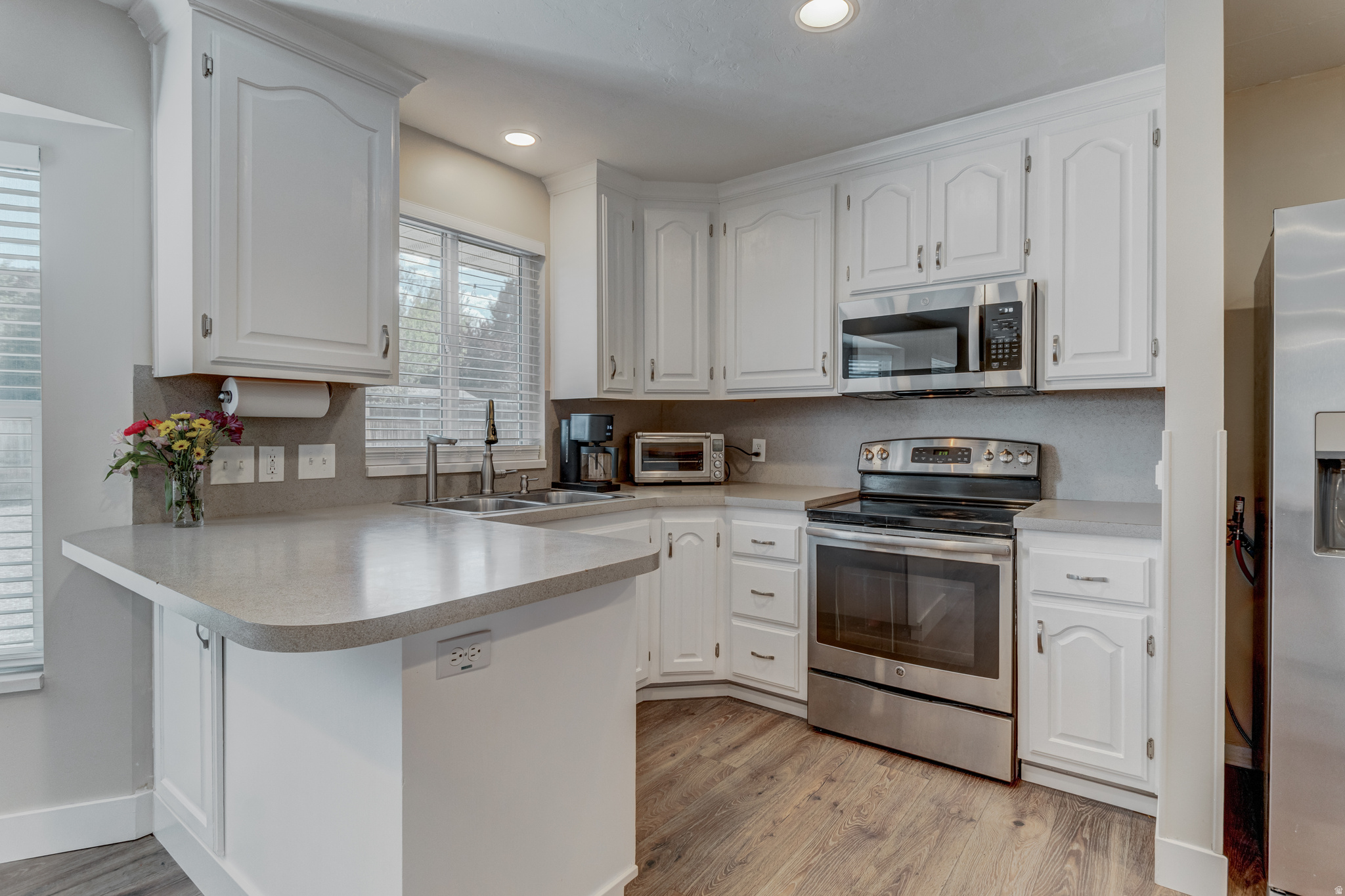 FOOTHILLS - Residential