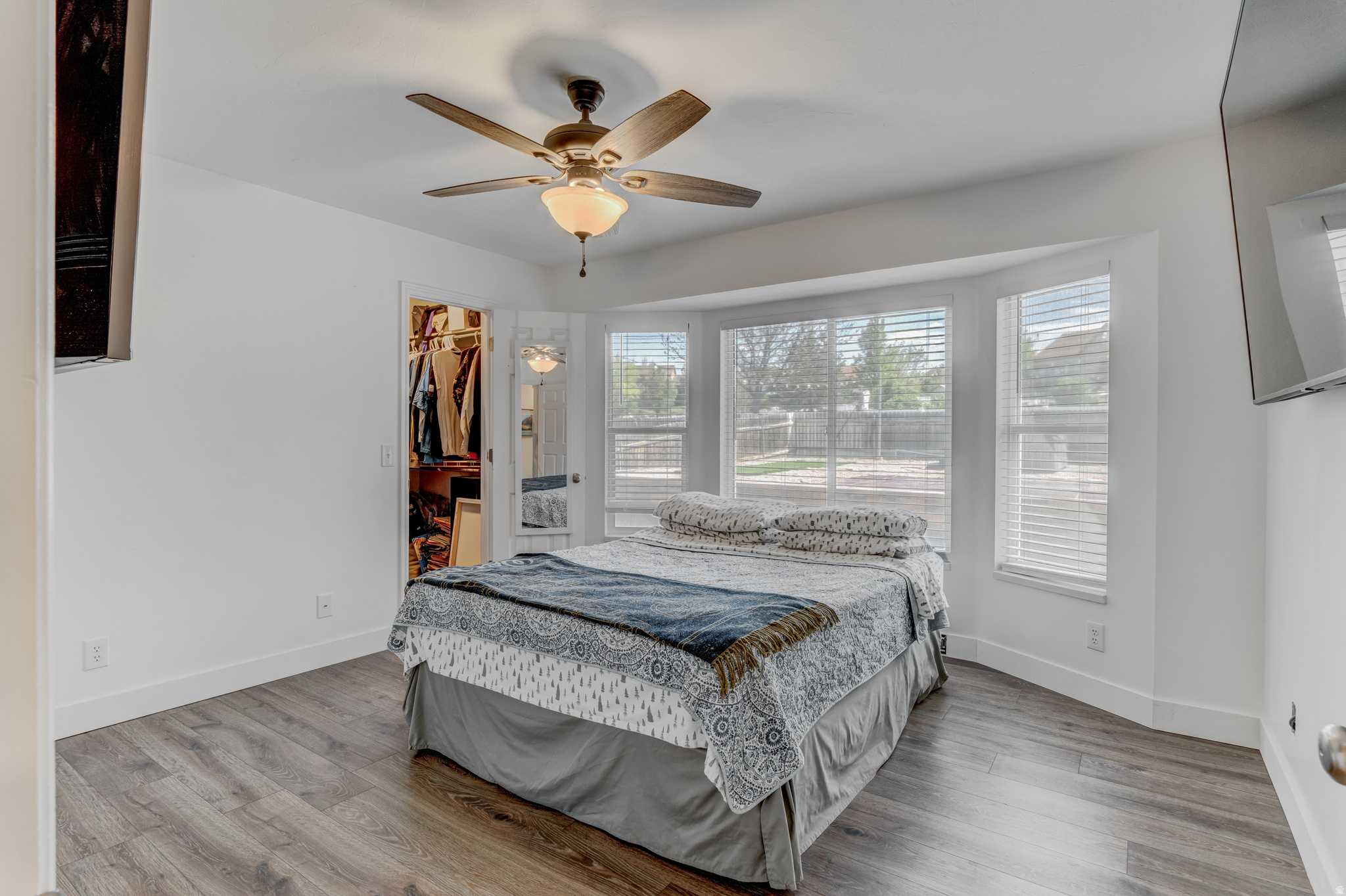 FOOTHILLS - Residential