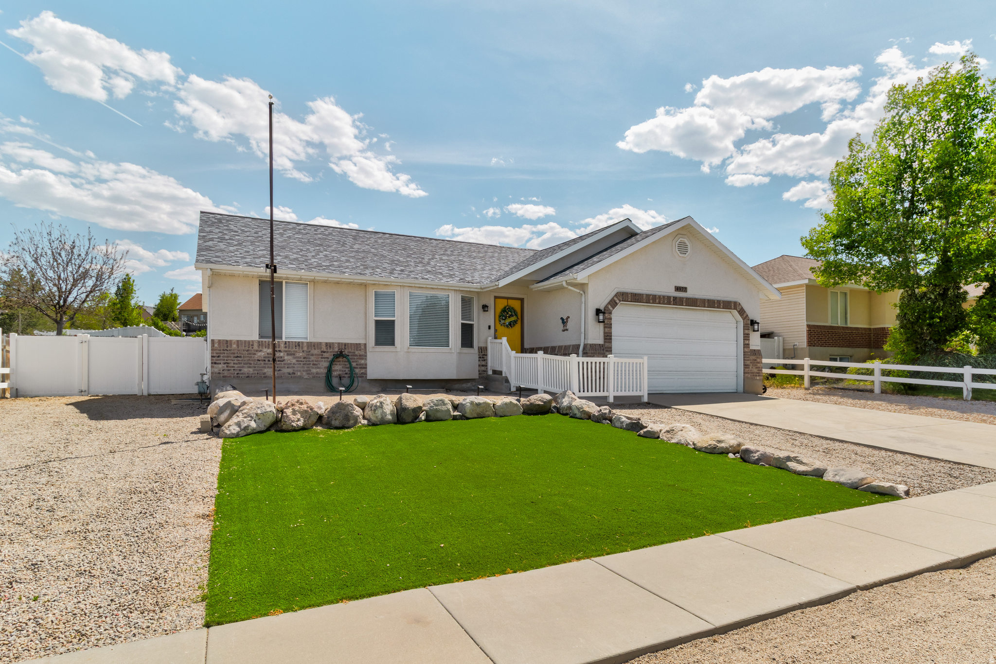 FOOTHILLS - Residential