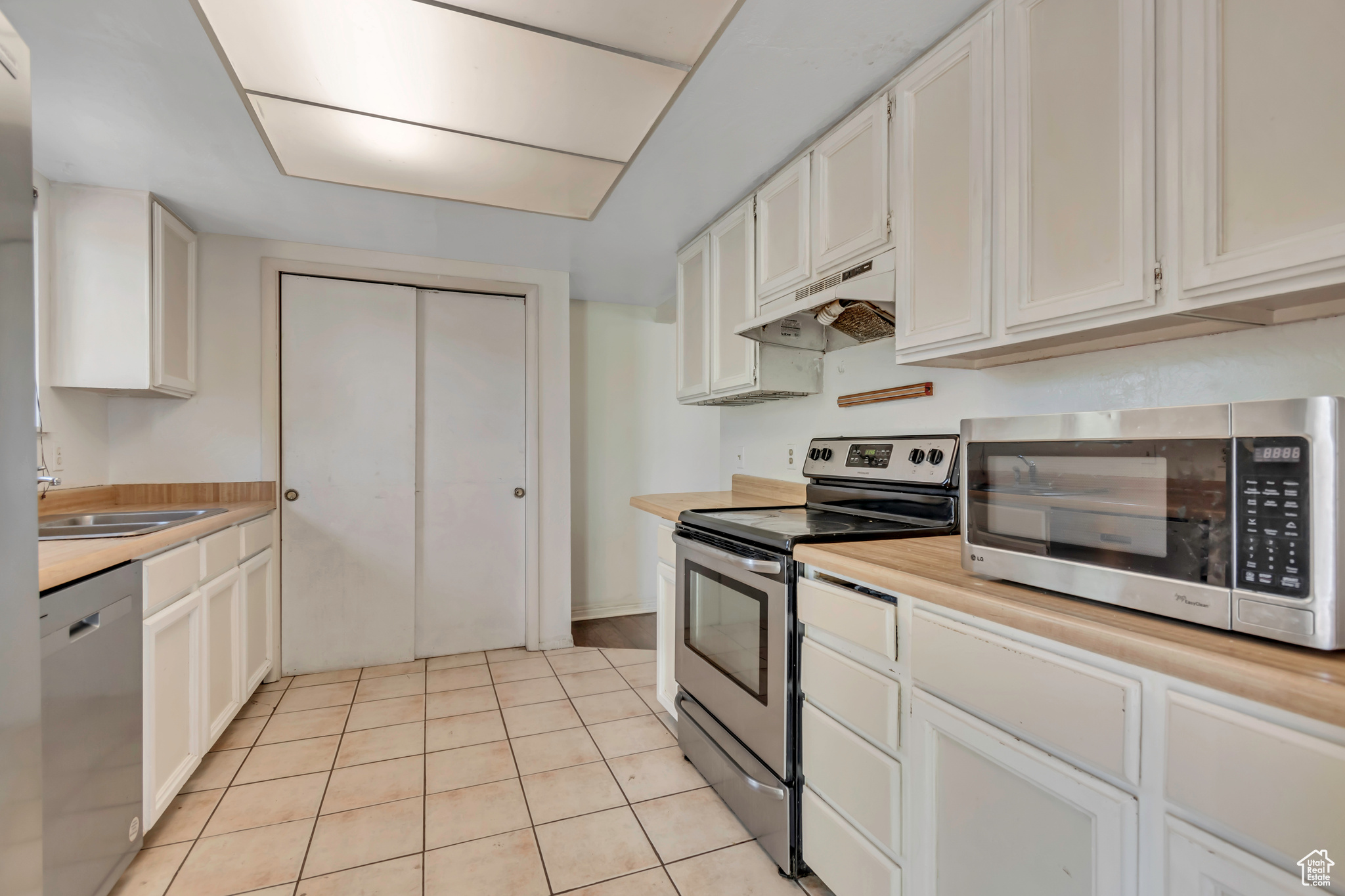 PROSPECTOR VILLAGE - Residential