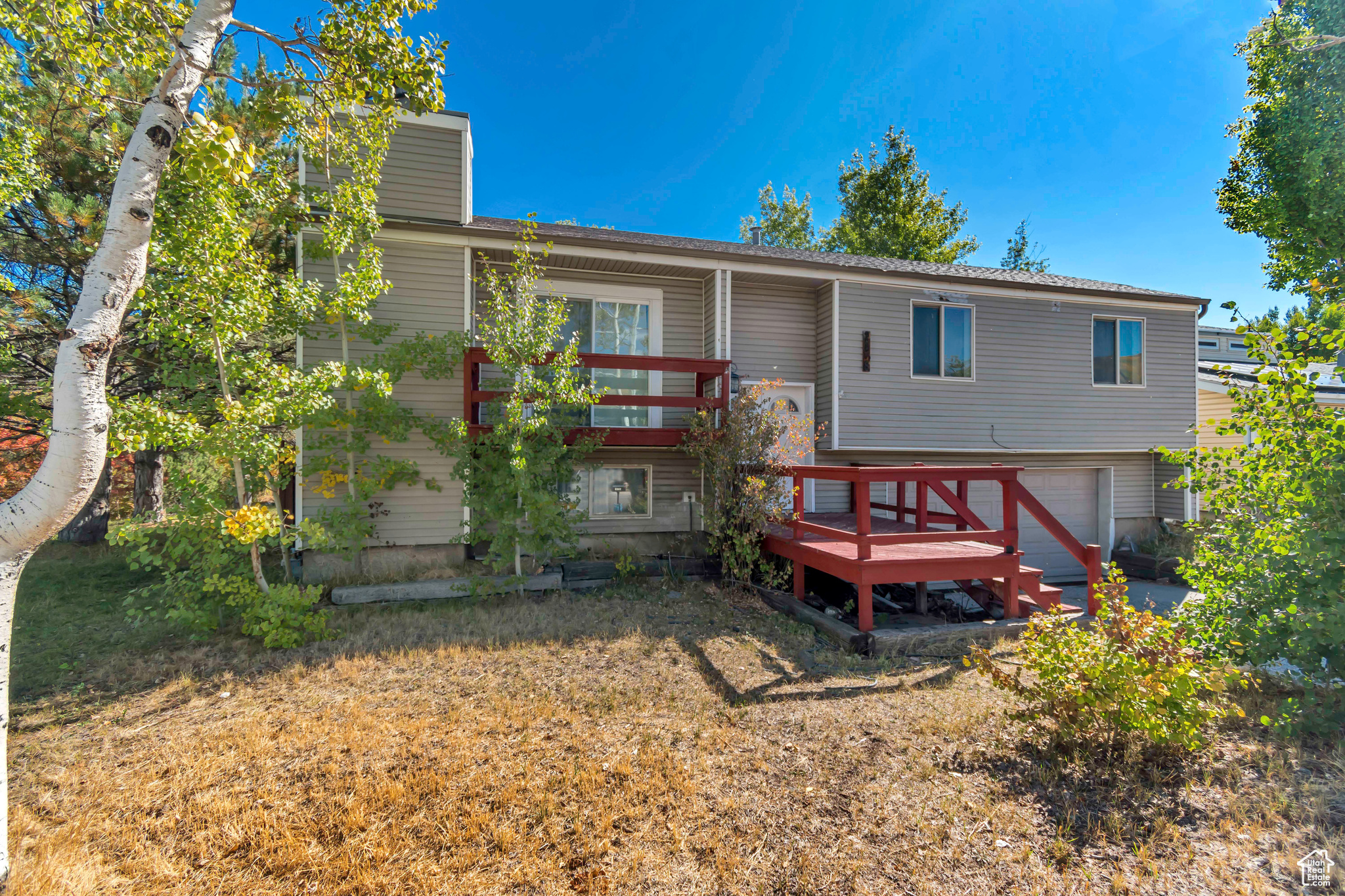 PROSPECTOR VILLAGE - Residential