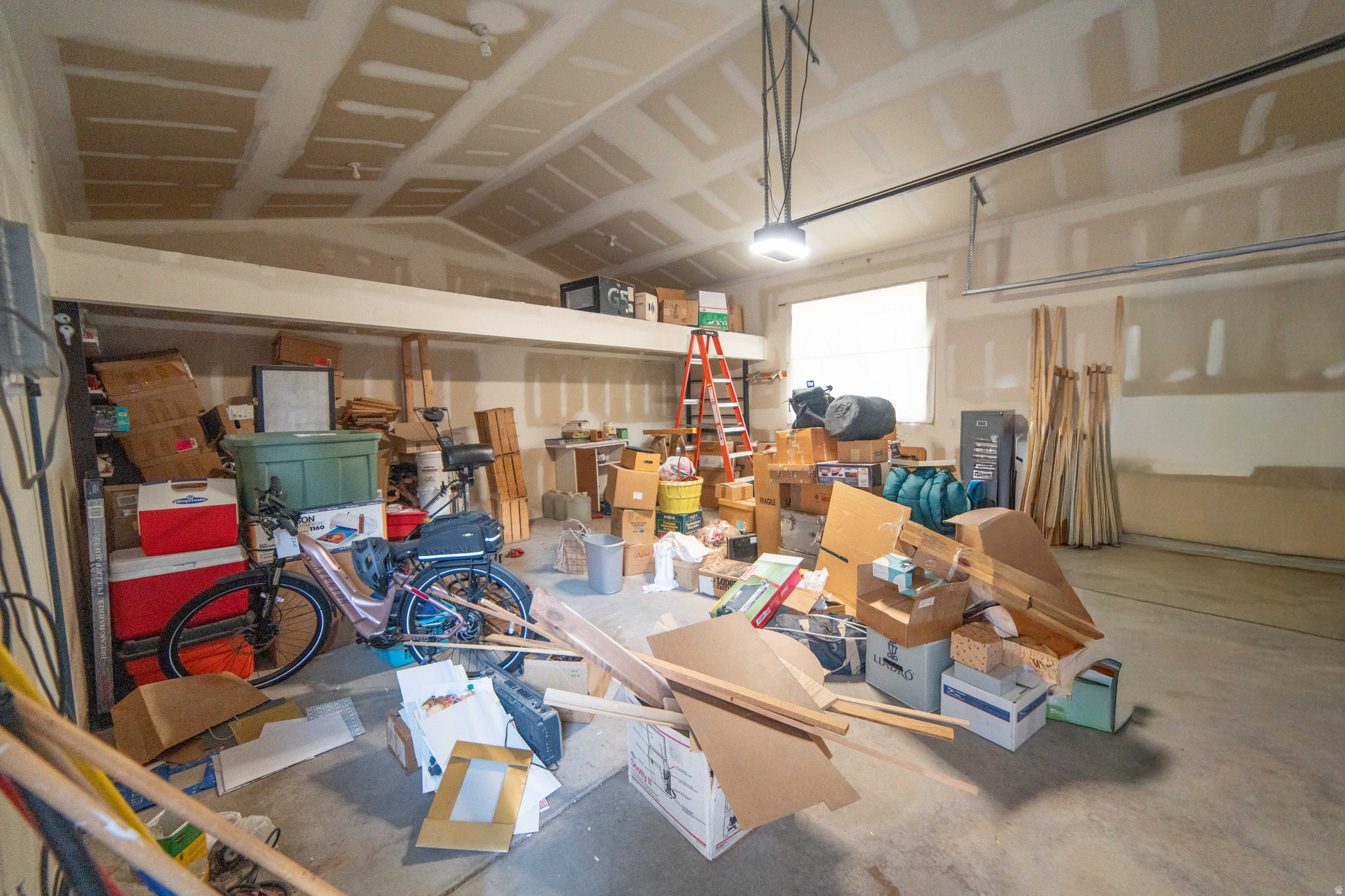 OAK RIDGE ESTATES - Residential