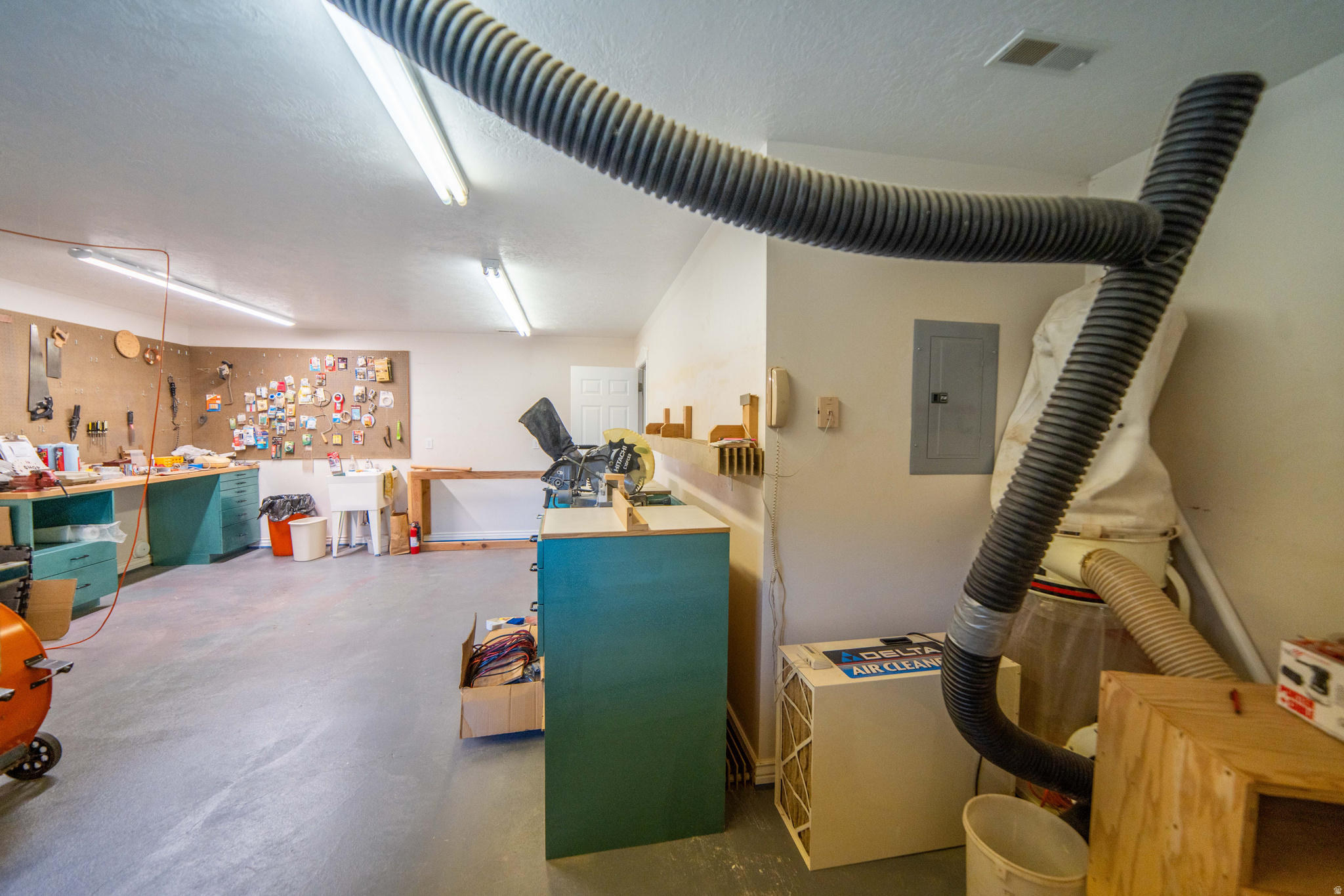 OAK RIDGE ESTATES - Residential