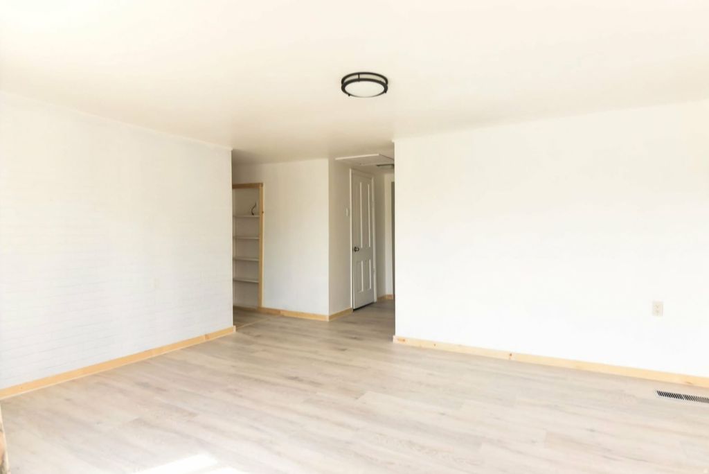 Photo of 54 S HALE ST, Grantsville, UT 84029 (MLS # 2128557)