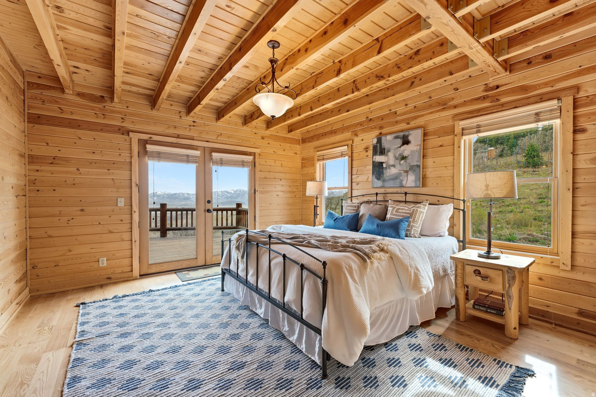 FOREST MEADOW RANCH - Residential