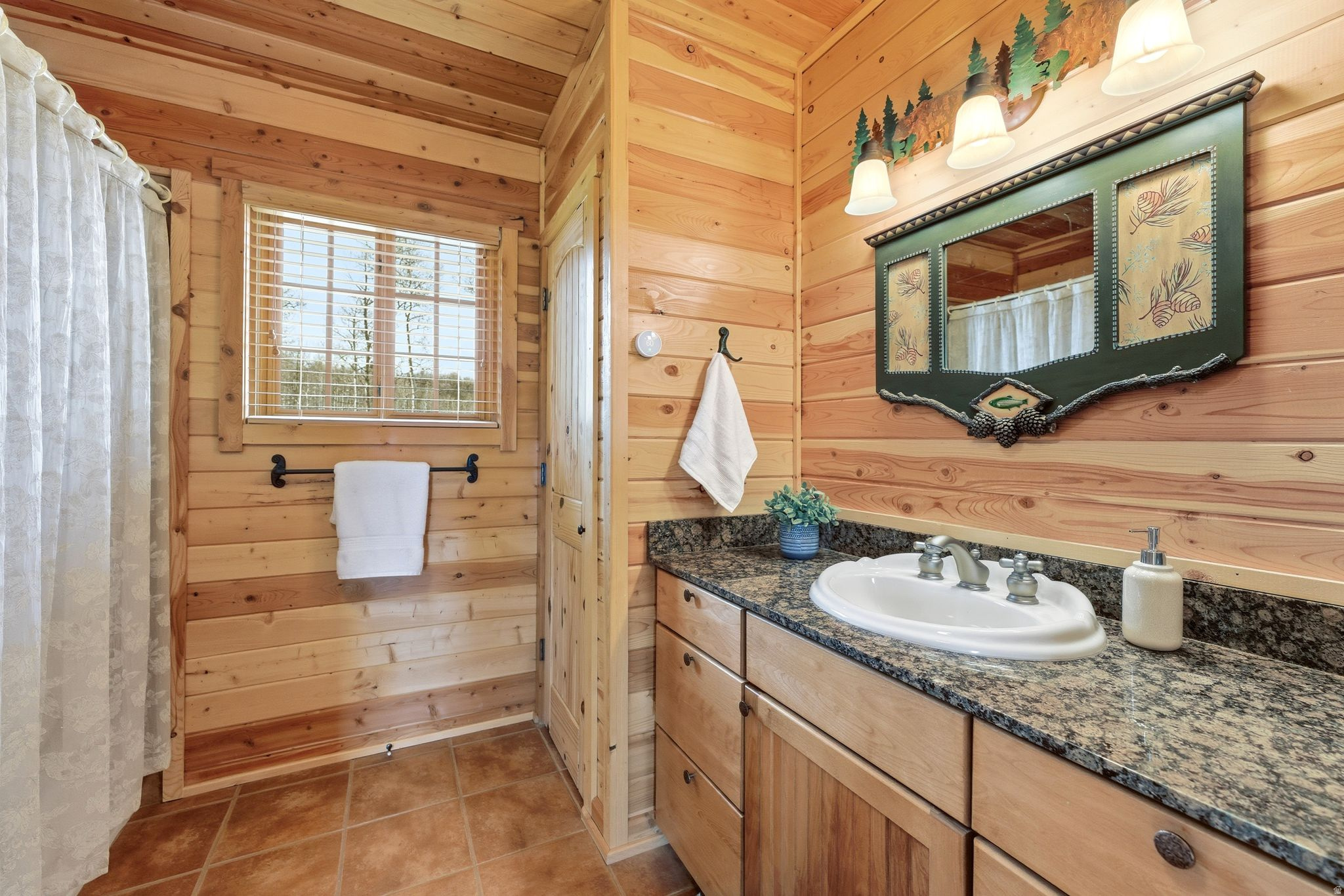 FOREST MEADOW RANCH - Residential