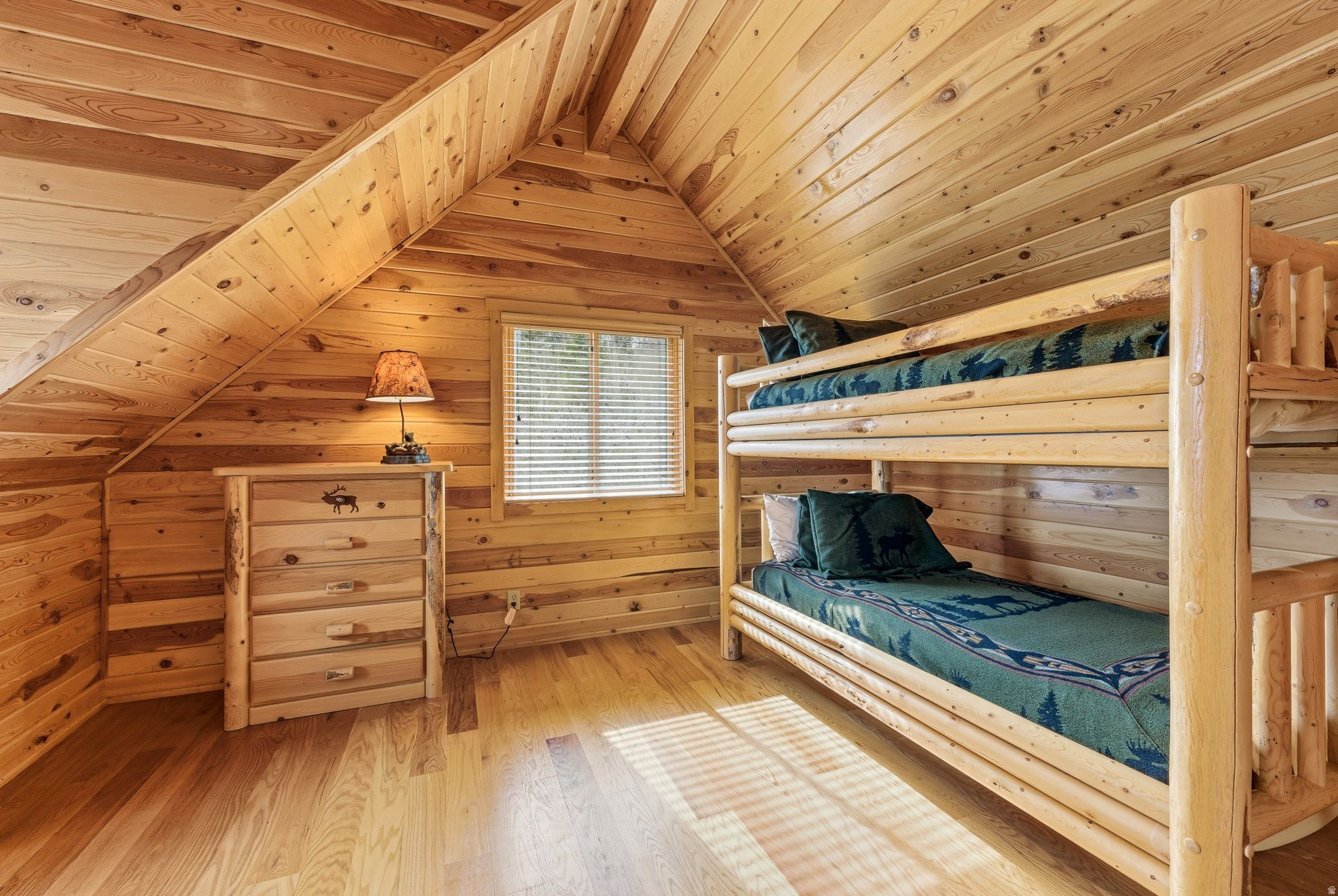 FOREST MEADOW RANCH - Residential