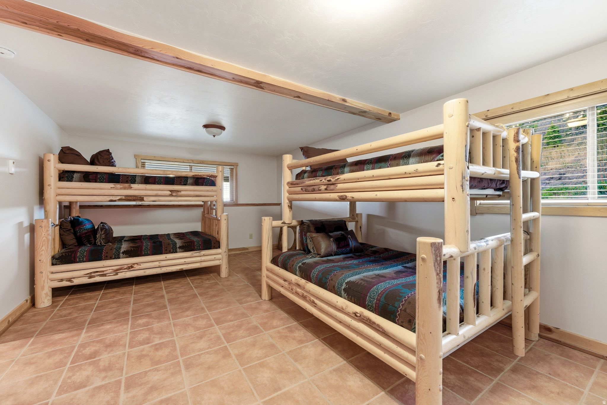 FOREST MEADOW RANCH - Residential