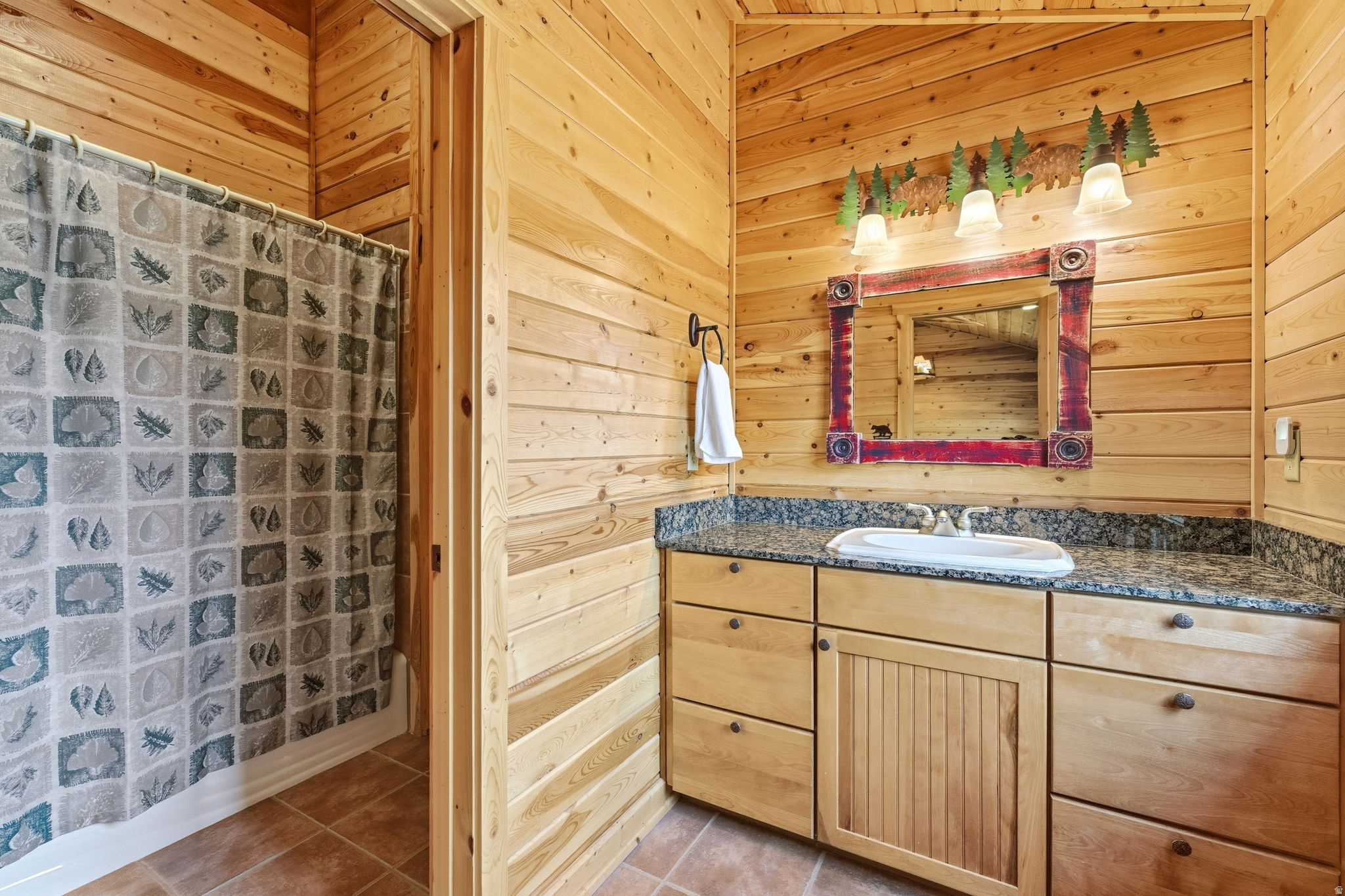 FOREST MEADOW RANCH - Residential